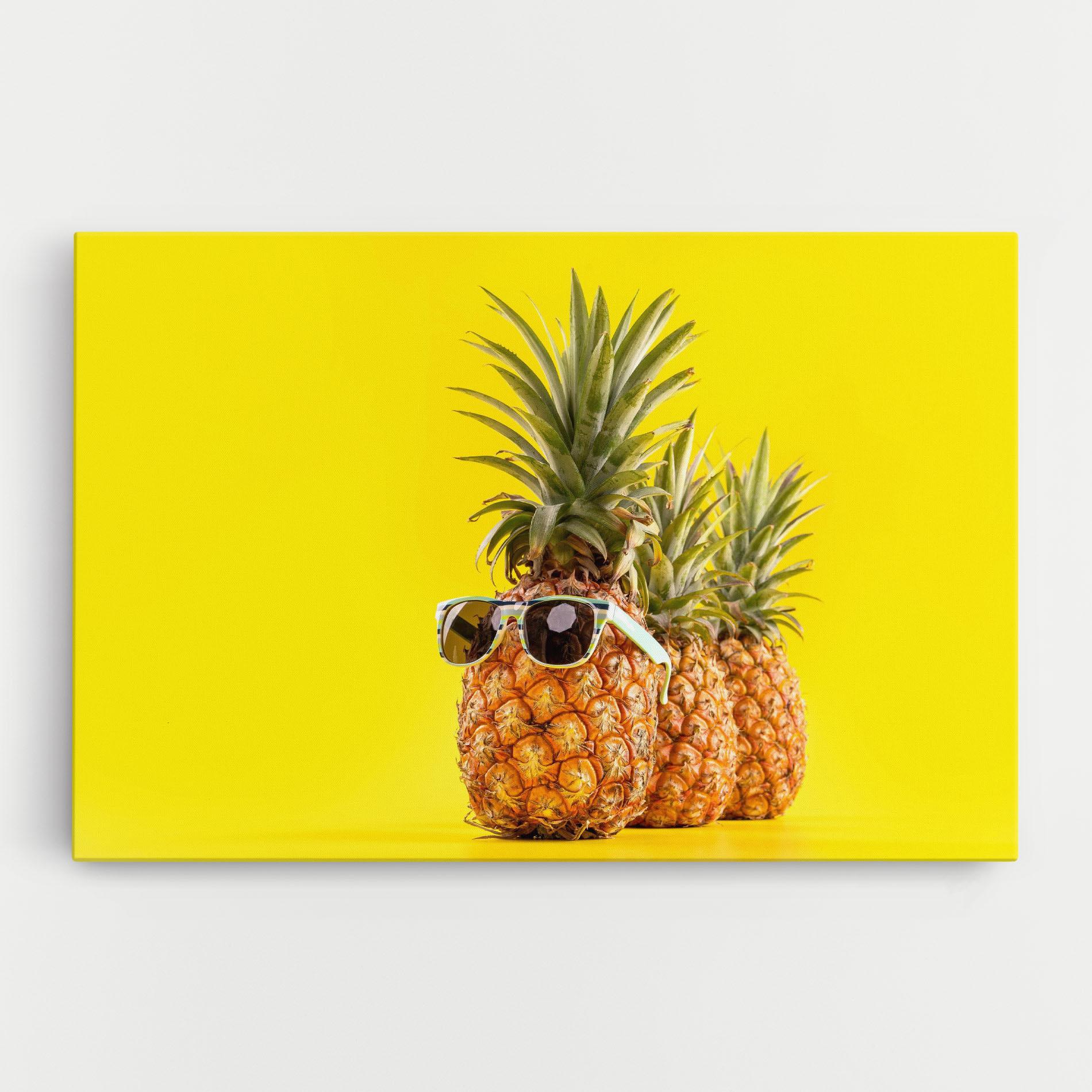 Tablou Canvas Pineapple Looking Up mockup 0