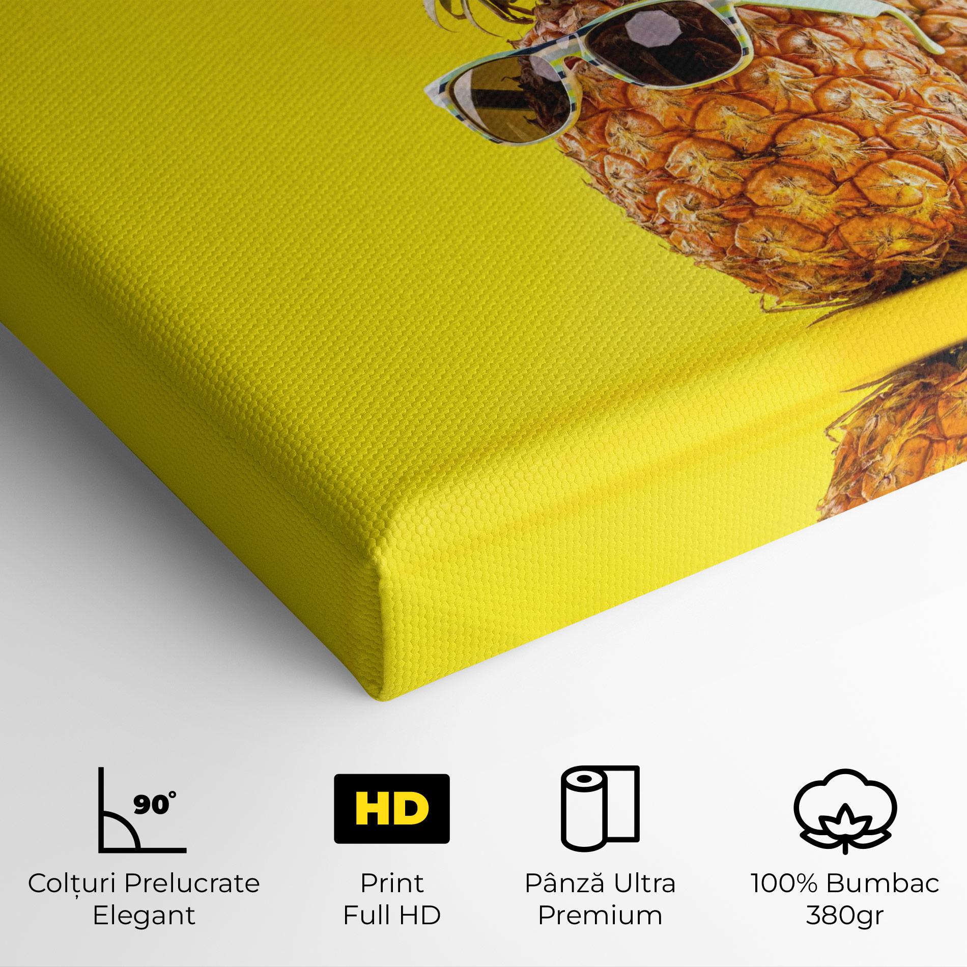 Tablou Canvas Pineapple Looking Up mockup 4