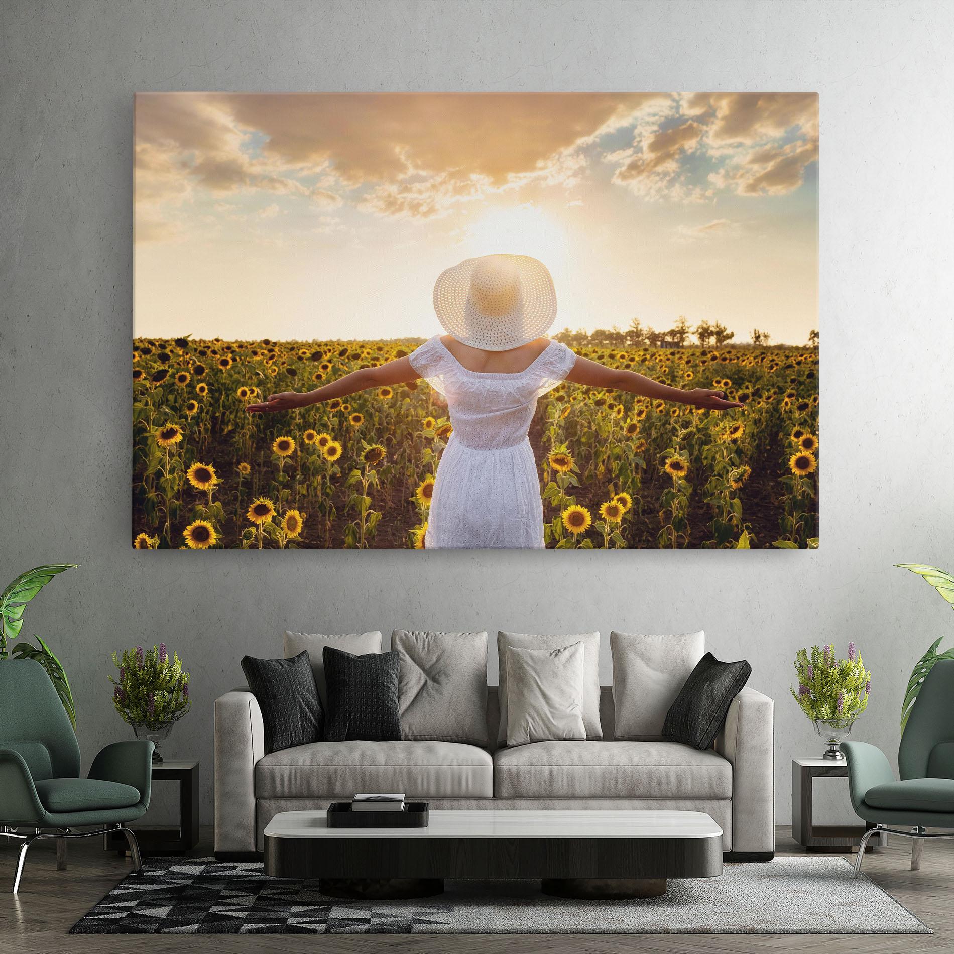 Tablou Canvas Girl In Nature mockup 7