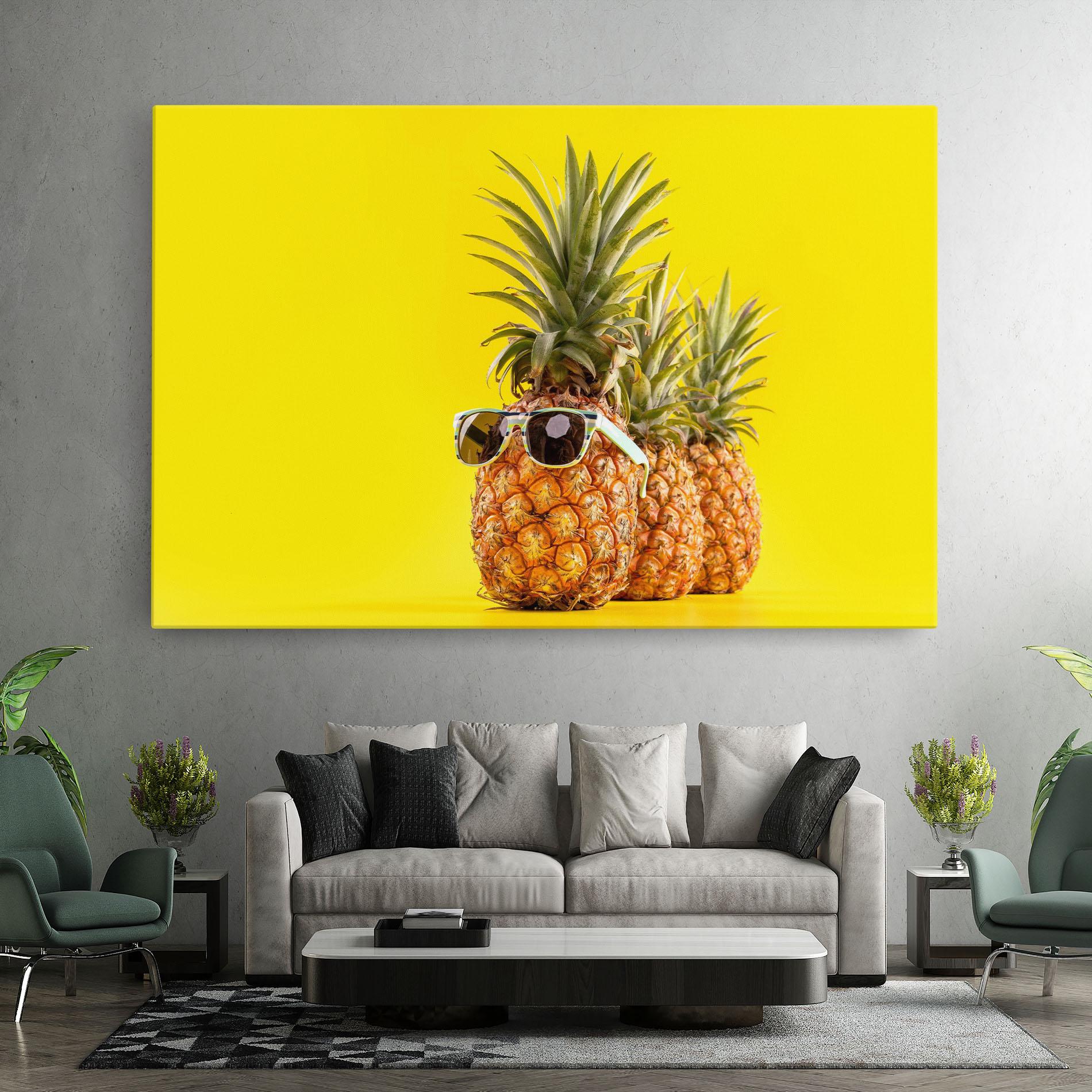 Tablou Canvas Pineapple Looking Up mockup 7