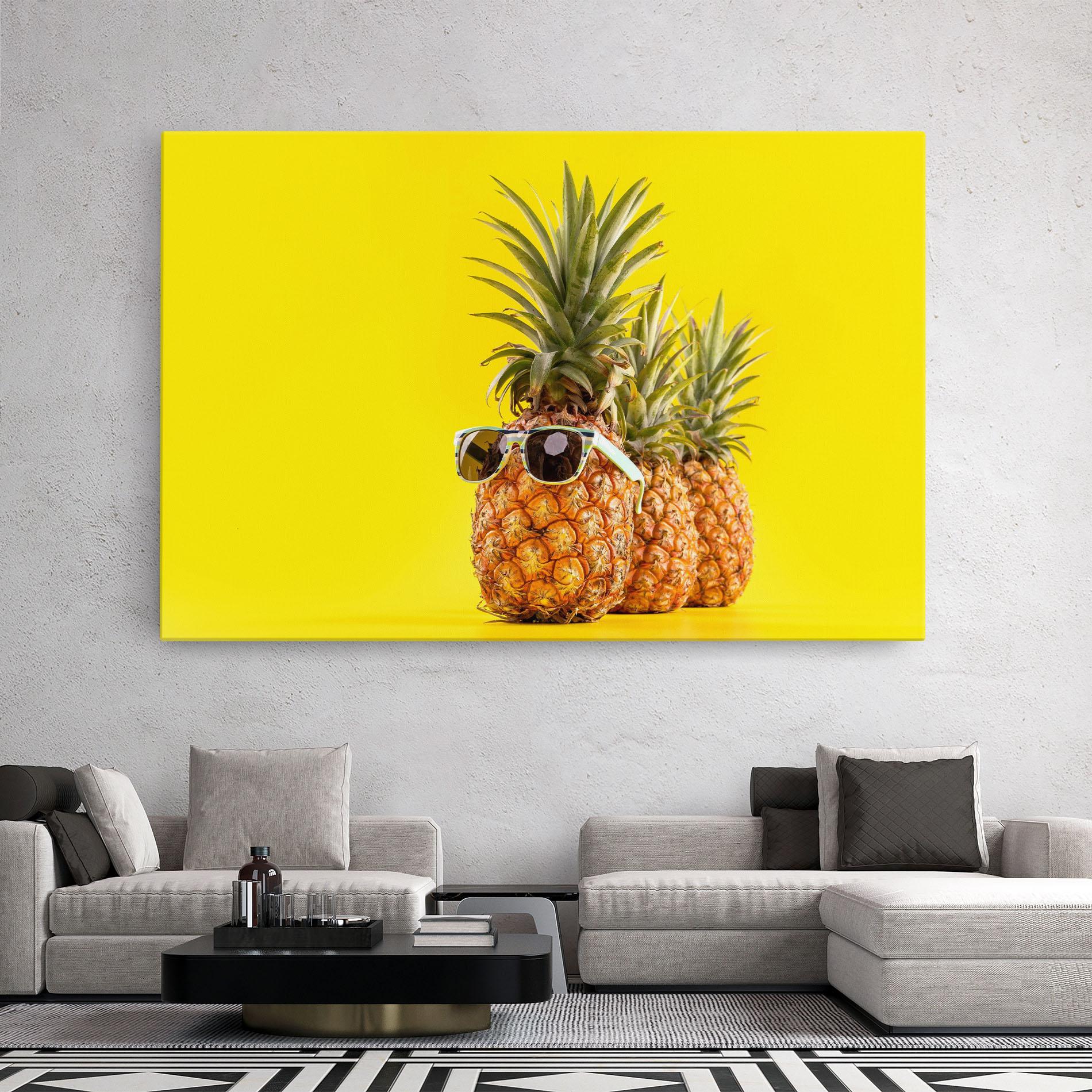 Tablou Canvas Pineapple Looking Up mockup 2