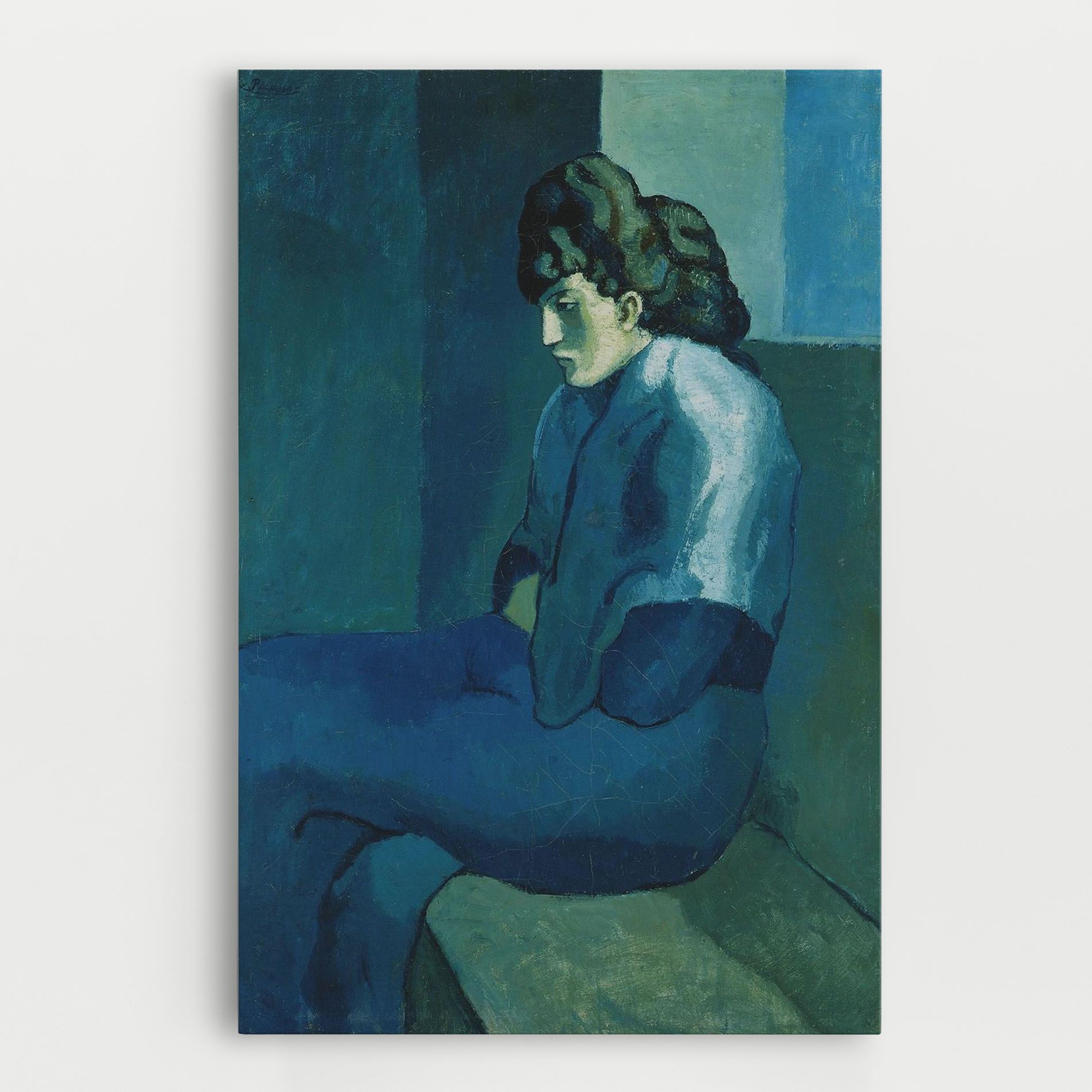 Femme Assise mockup 0