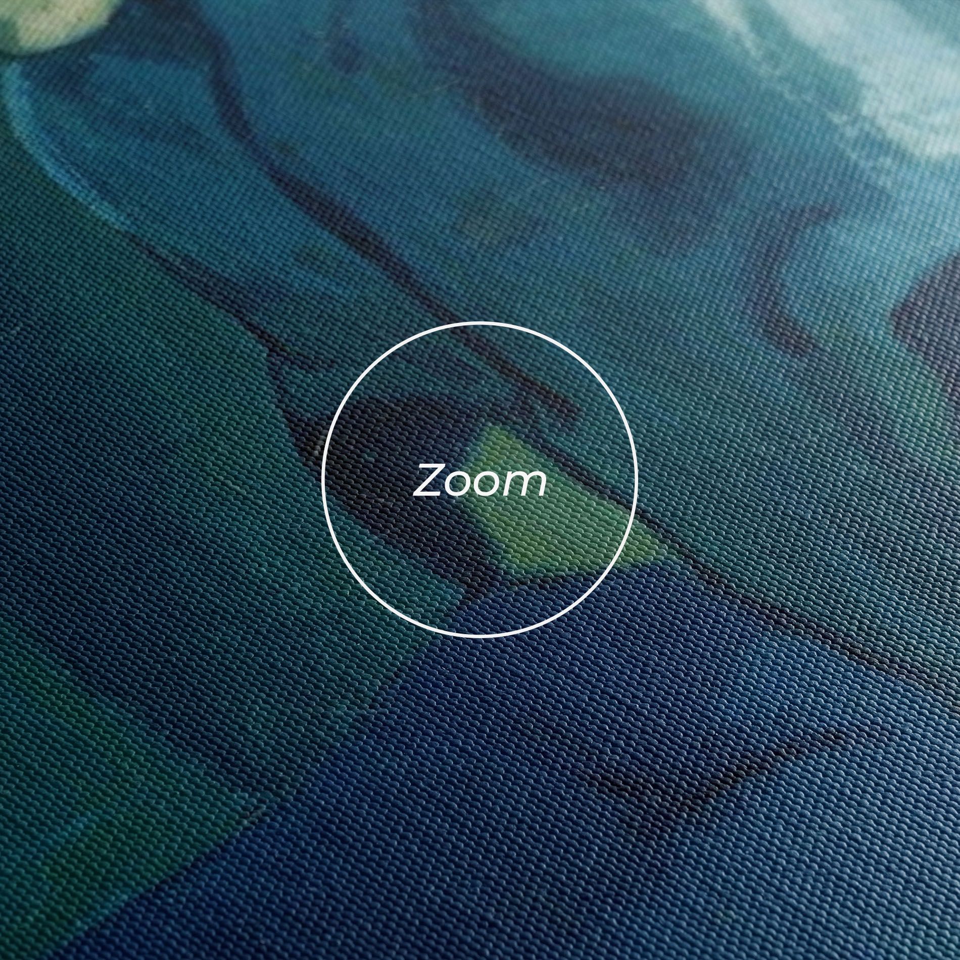 Femme Assise mockup 3