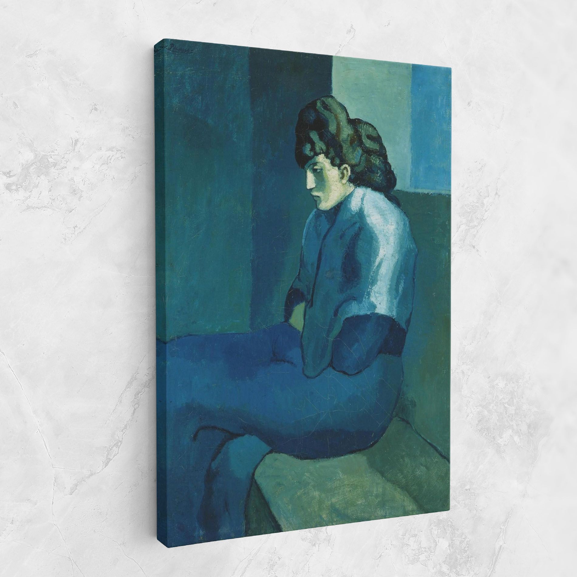 Femme Assise mockup 1