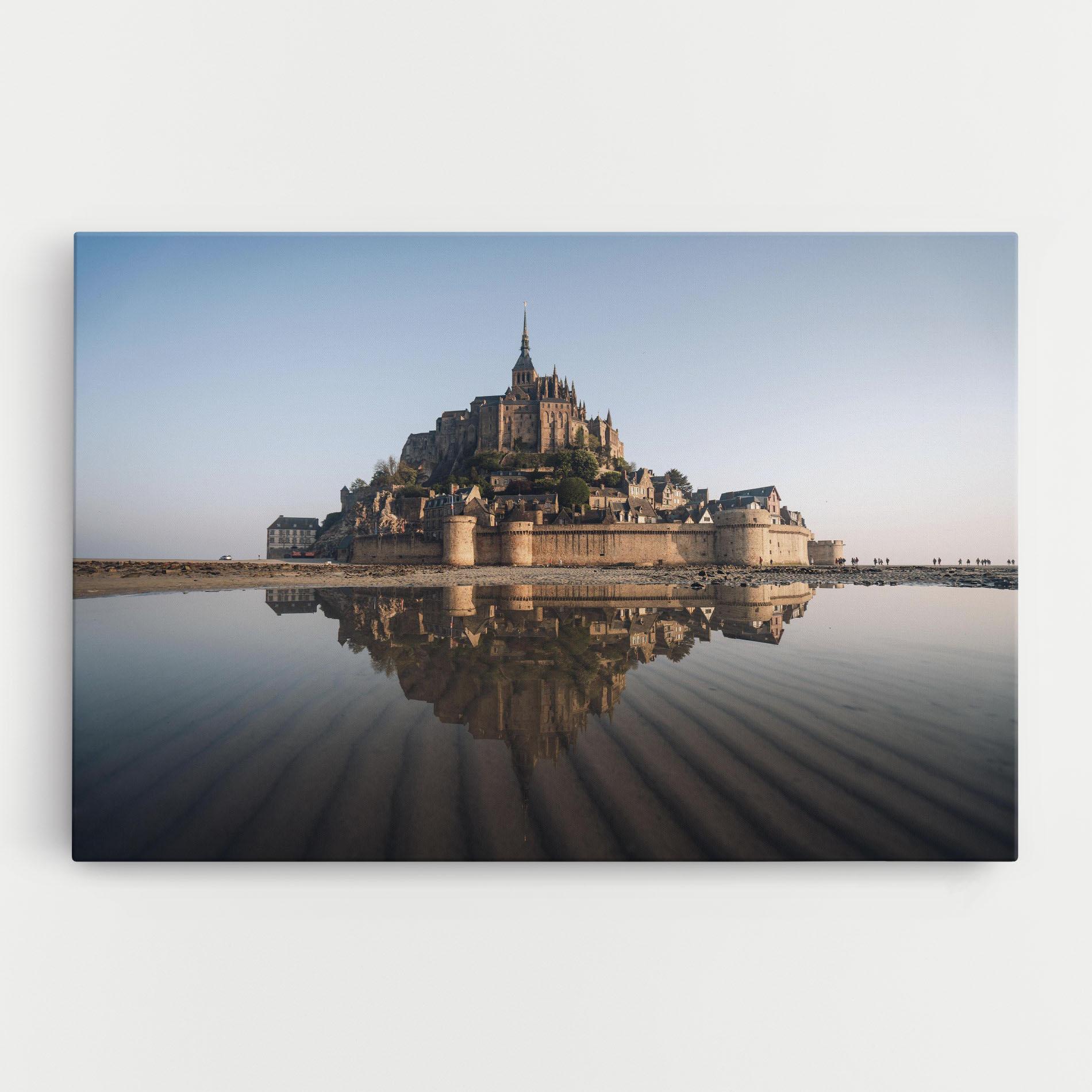 Tablou Canvas Castle Reflection mockup 0