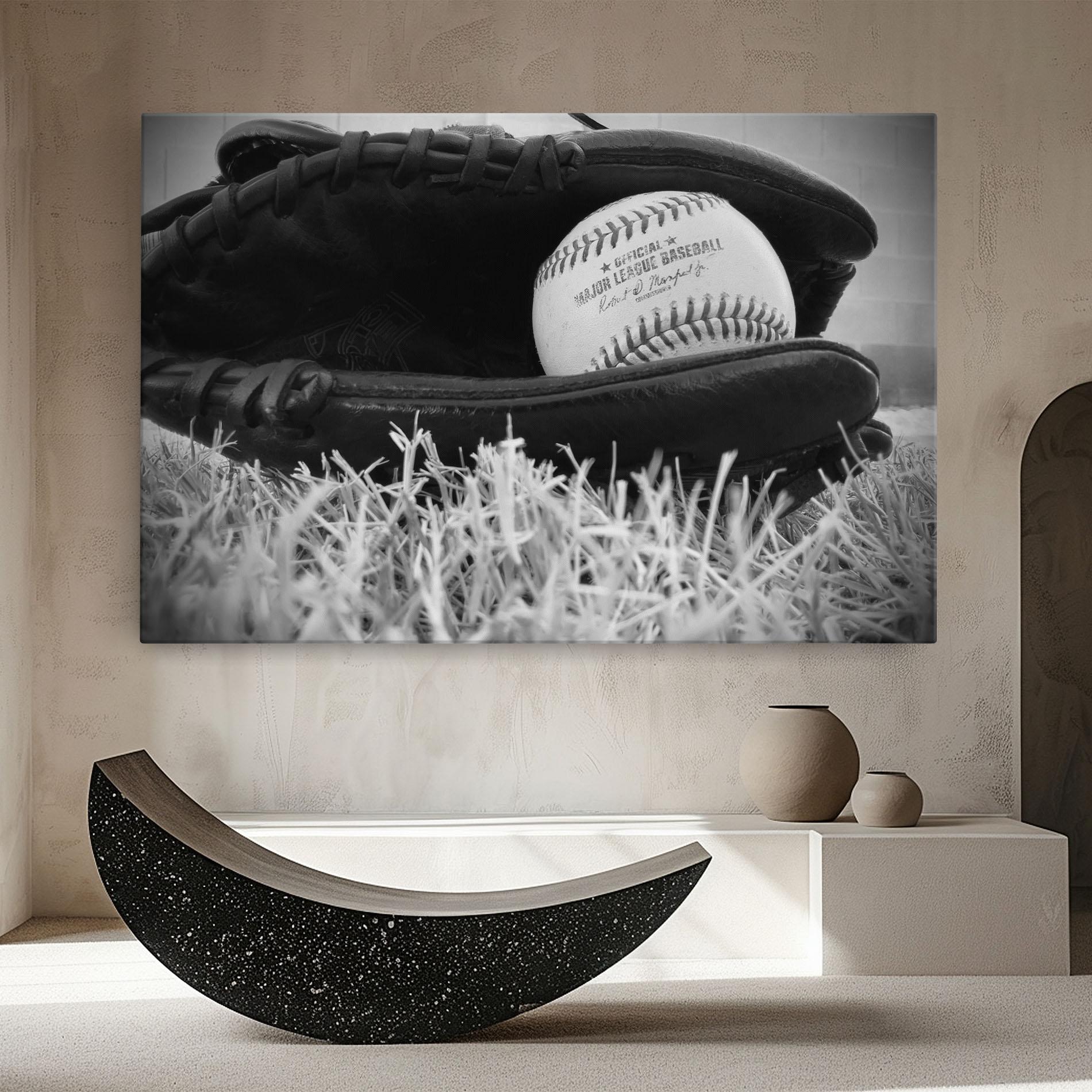 Tablou Canvas Black Baseball Glove mockup 8