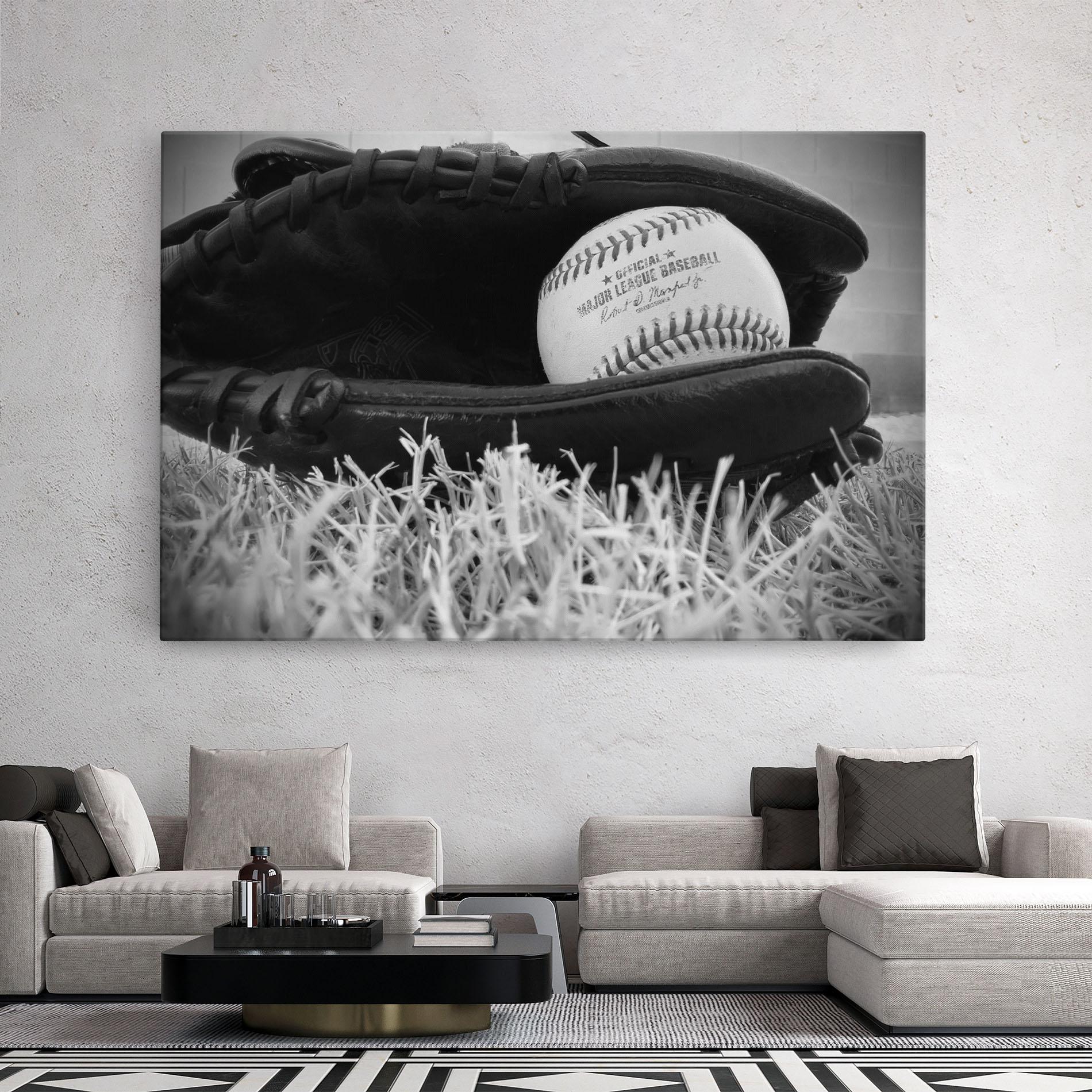 Tablou Canvas Black Baseball Glove mockup 2