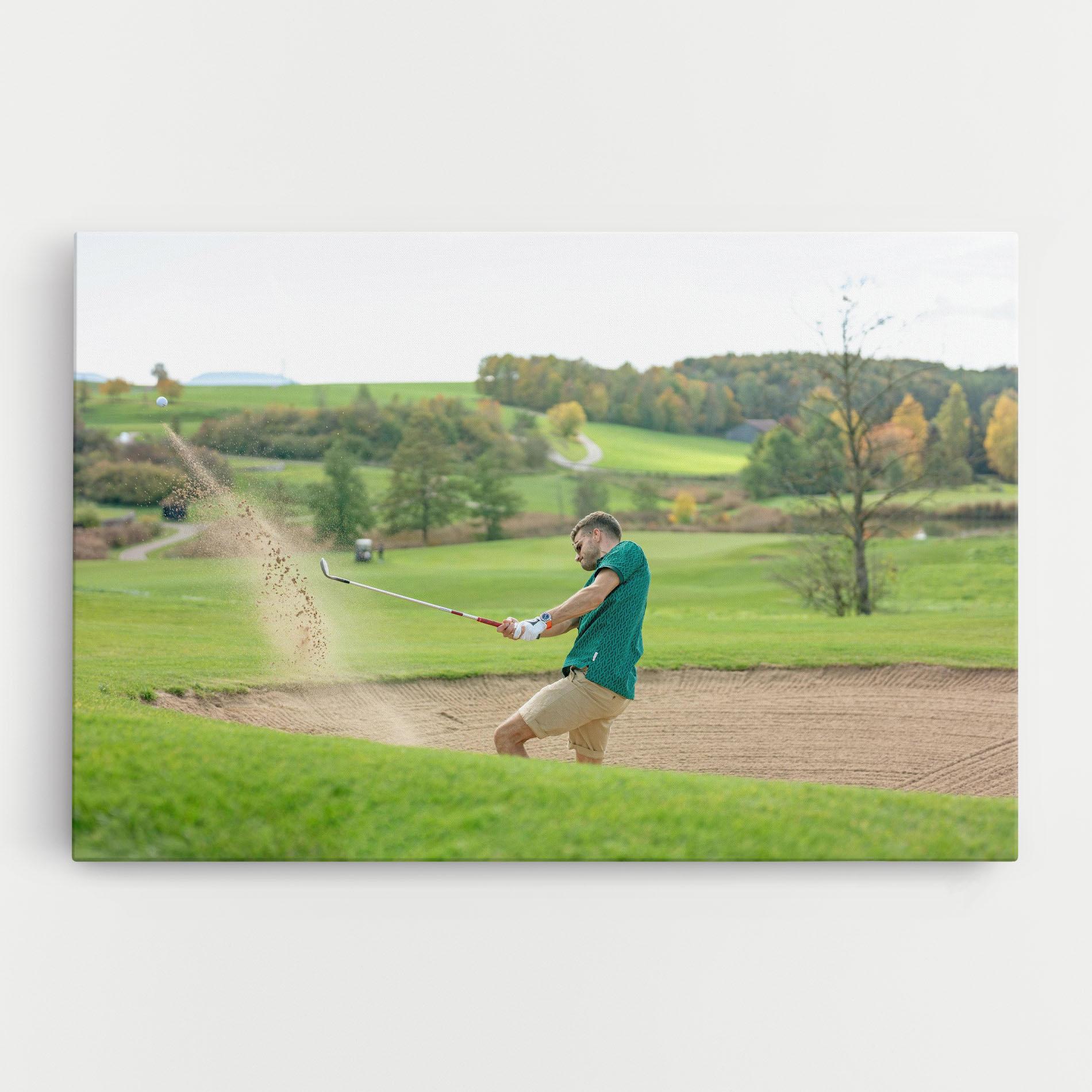 Tablou Canvas Green Tshirt Golf Player mockup 0