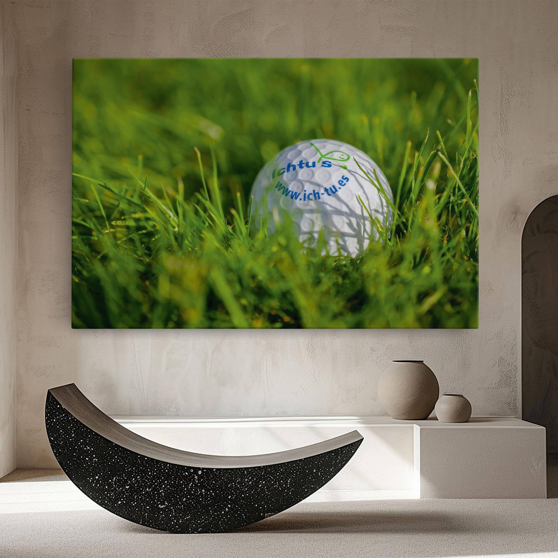 Tablou Canvas Golf Ball In Grass mockup 8
