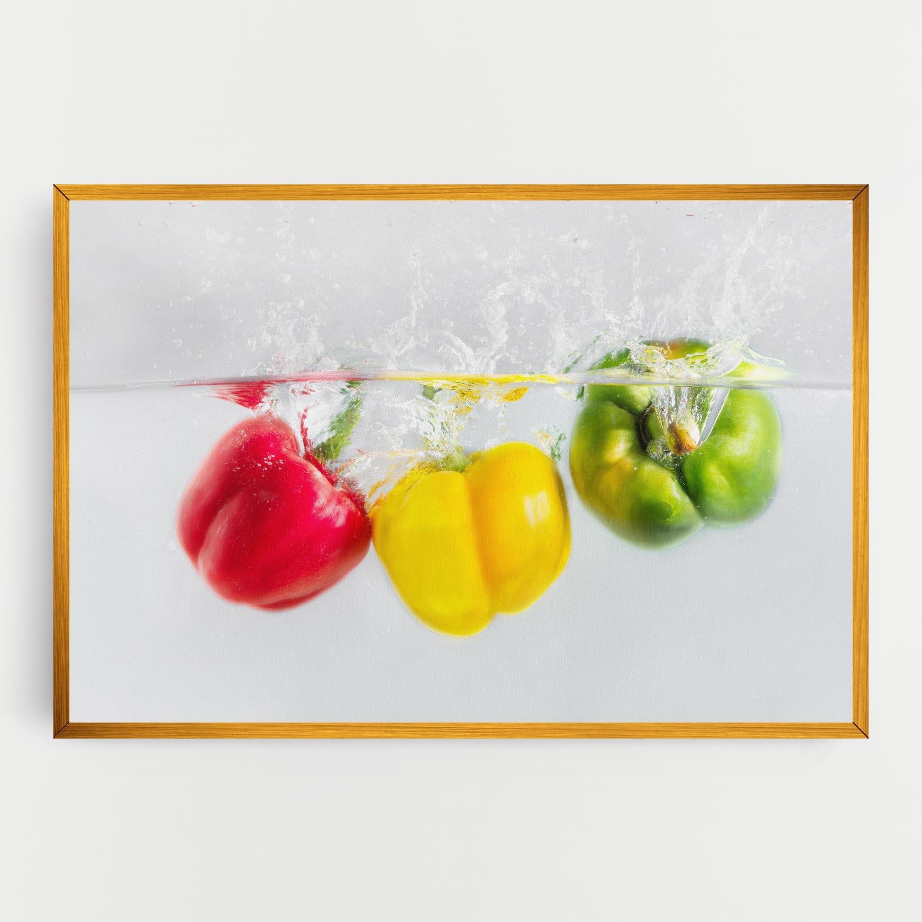 Tablou Canvas Bellpepper In Water mockup 0