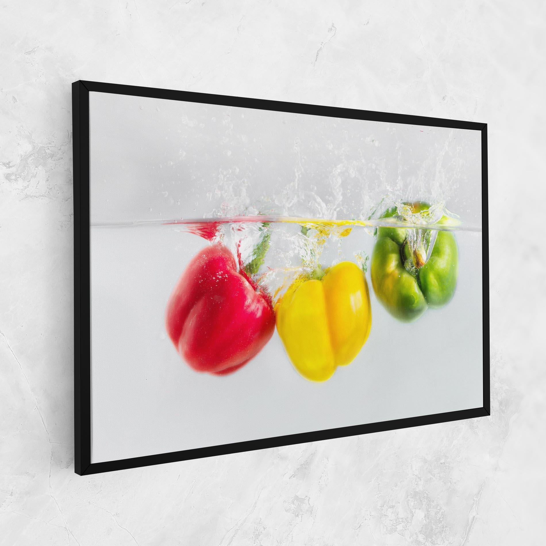 Tablou Canvas Bellpepper In Water mockup 1