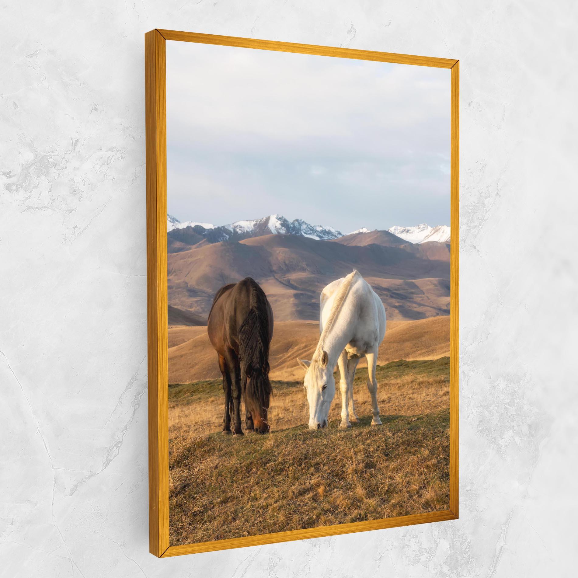 Tablou Canvas Mountain Horses mockup 1