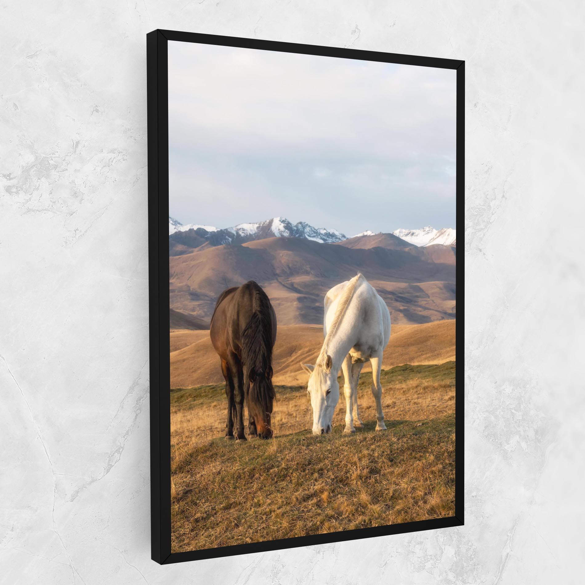 Tablou Canvas Mountain Horses mockup 1