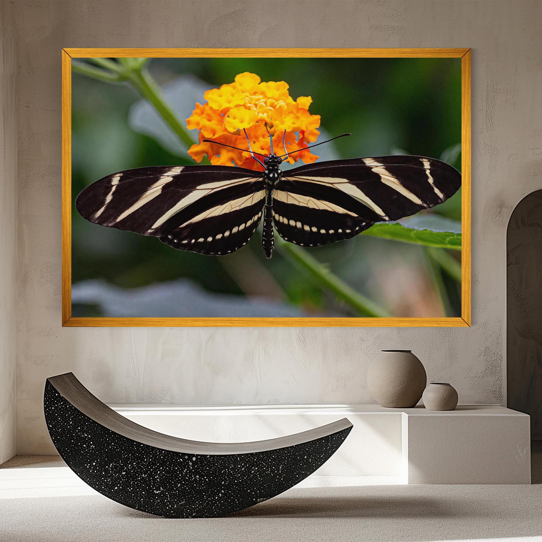 Tablou Canvas Big Wings Butterfly mockup 8