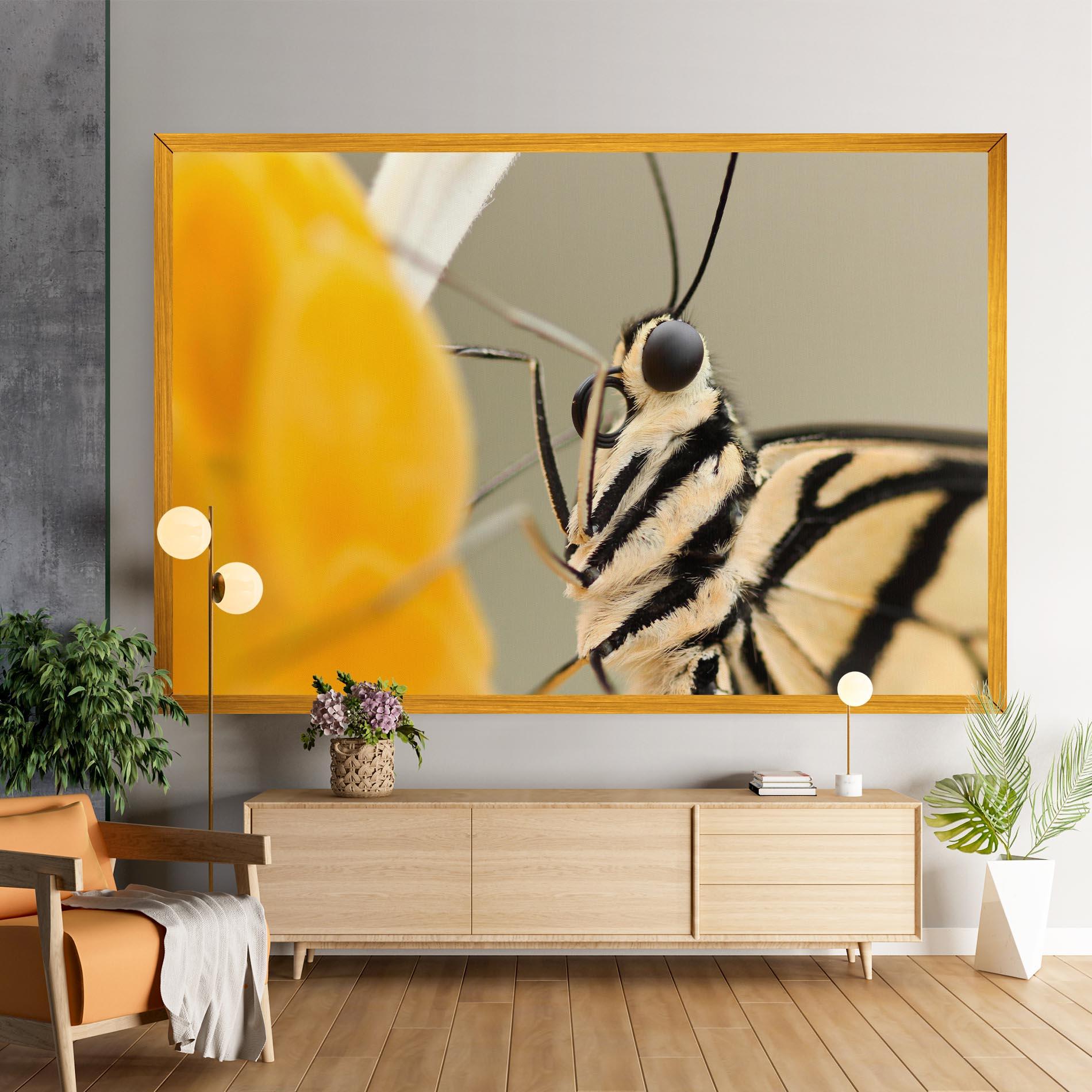 Tablou Canvas Close Up Cream Butterfly mockup 9