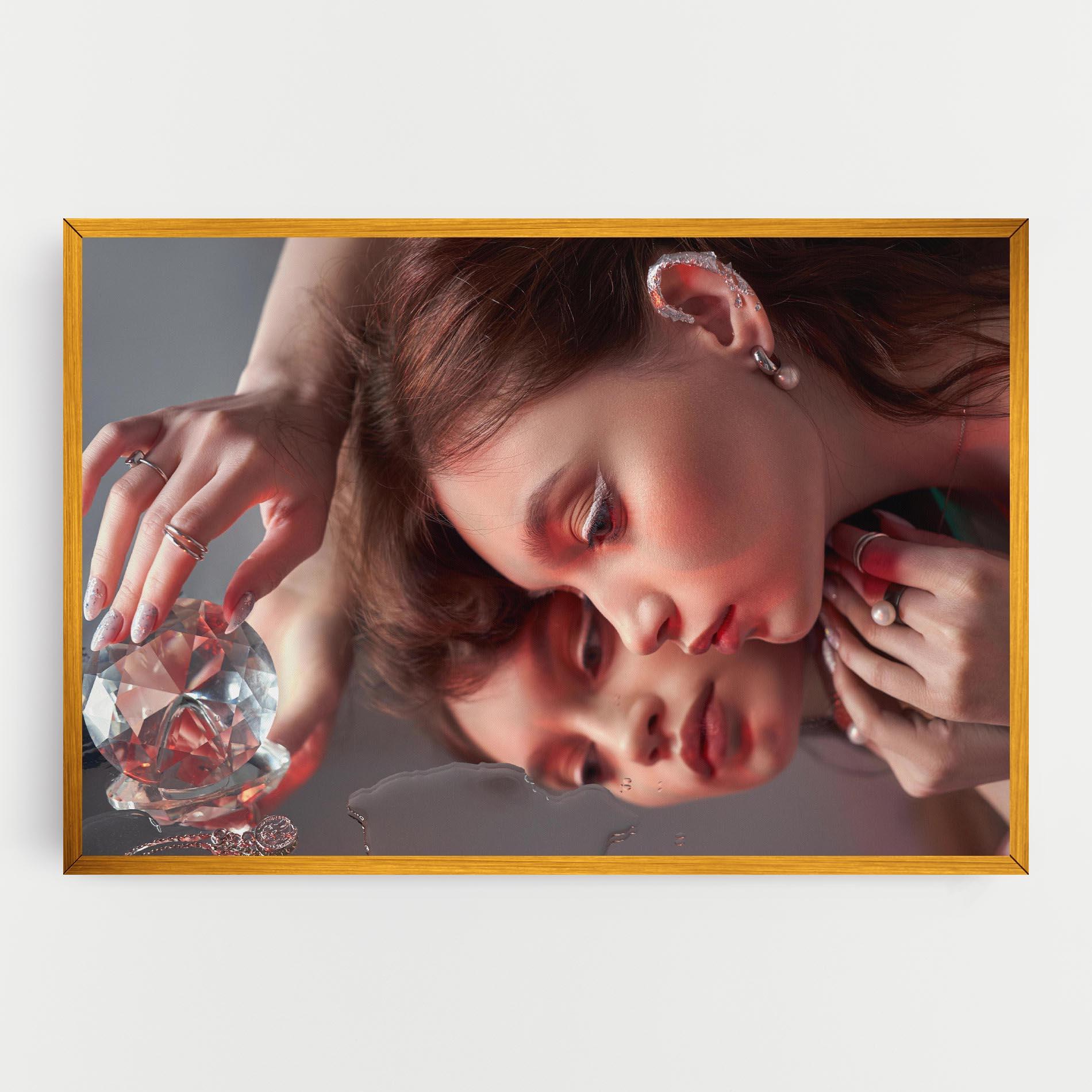 Tablou Canvas Big Diamond Hand mockup 0