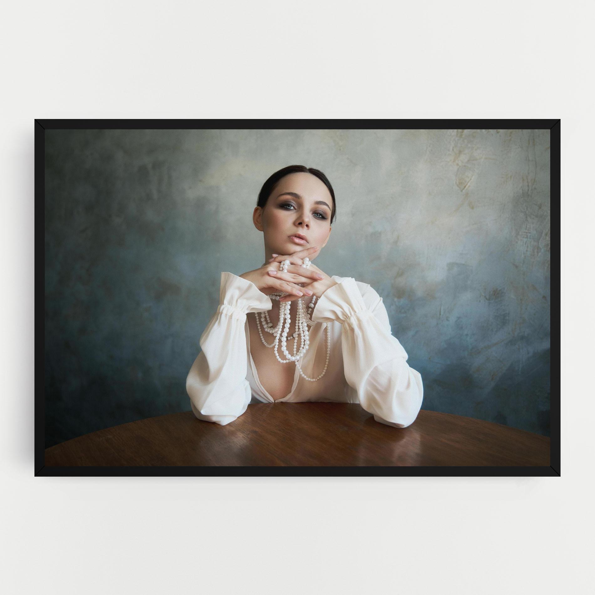 Tablou Canvas Girl White Pearls mockup 0