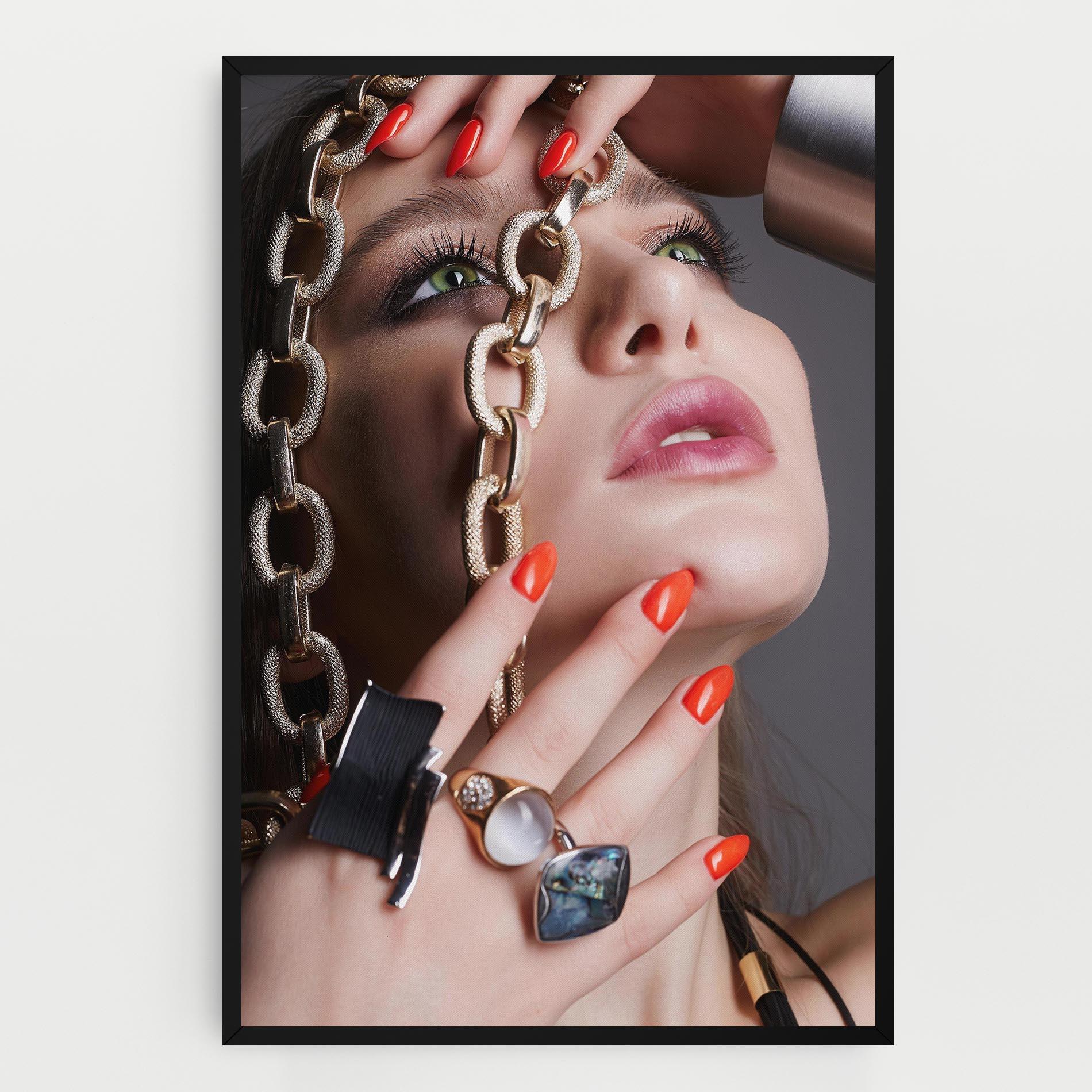 Tablou Canvas Big Chain Woman mockup 0