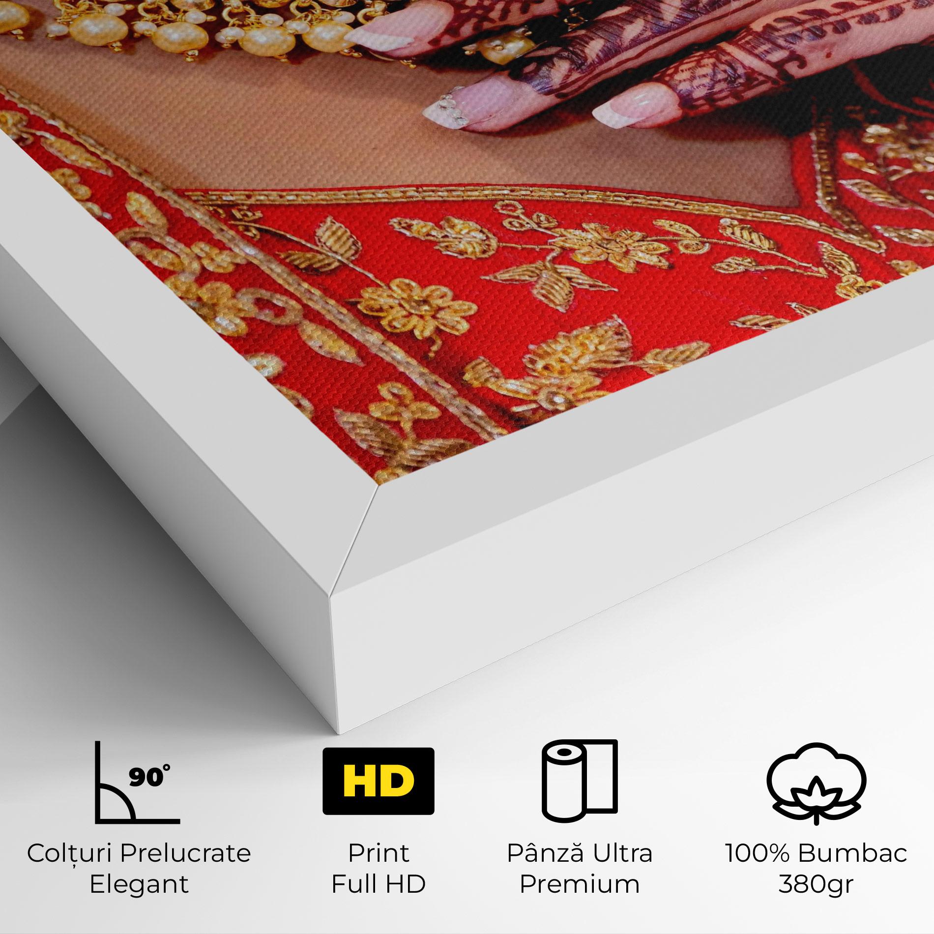 Tablou Canvas Gold Beautiful Jewelry mockup 4