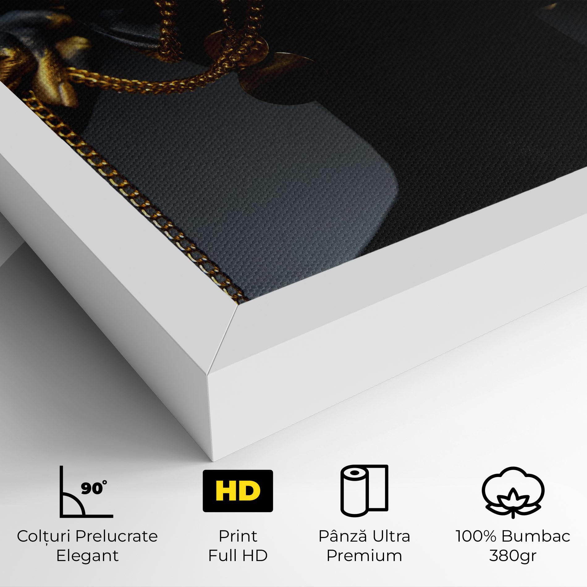 Tablou Canvas Pretty Gold Chain mockup 4