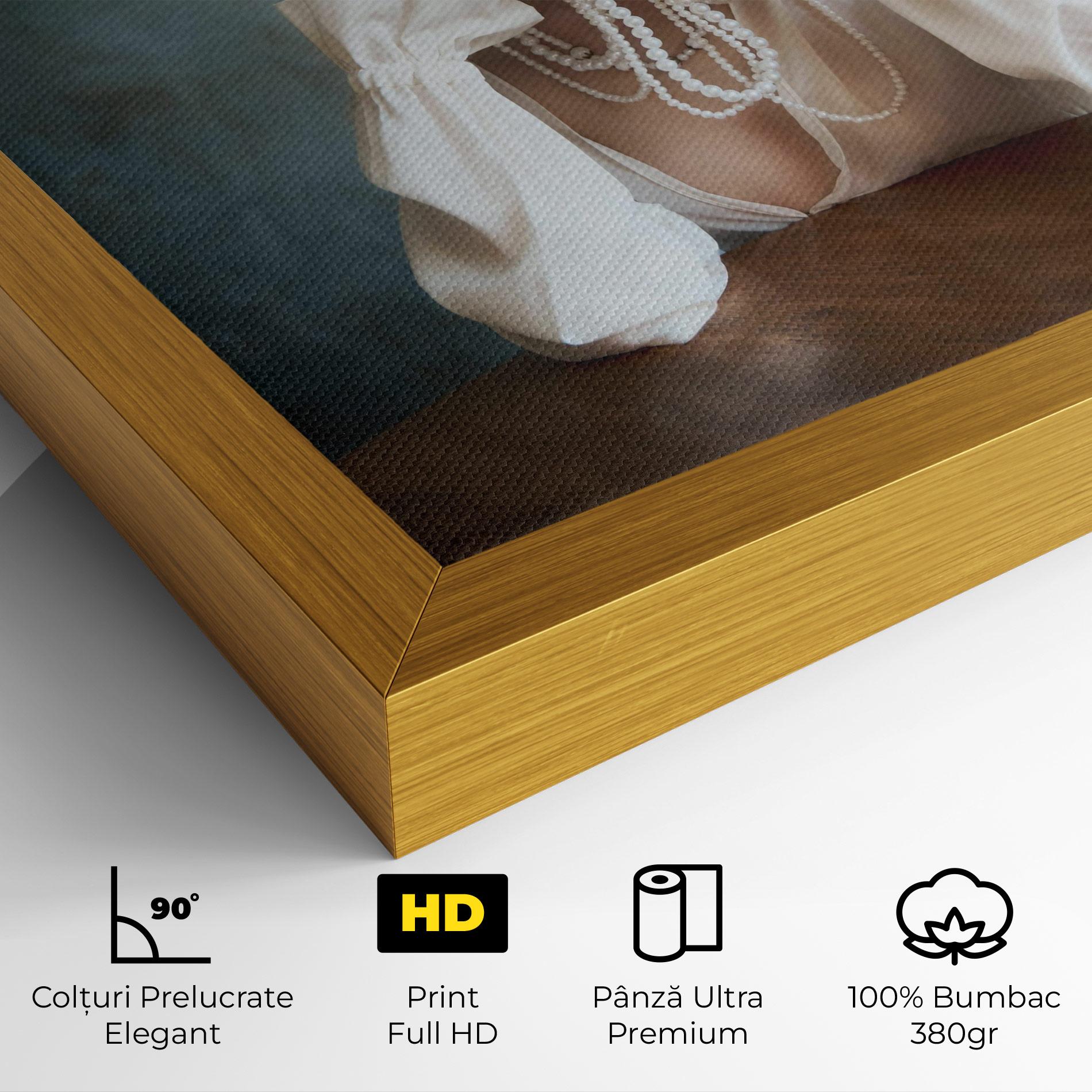 Tablou Canvas Girl White Pearls mockup 4