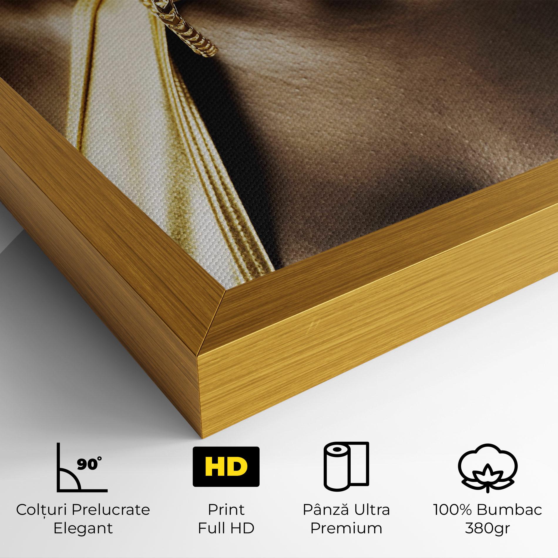 Tablou Canvas Golden Whistle mockup 4