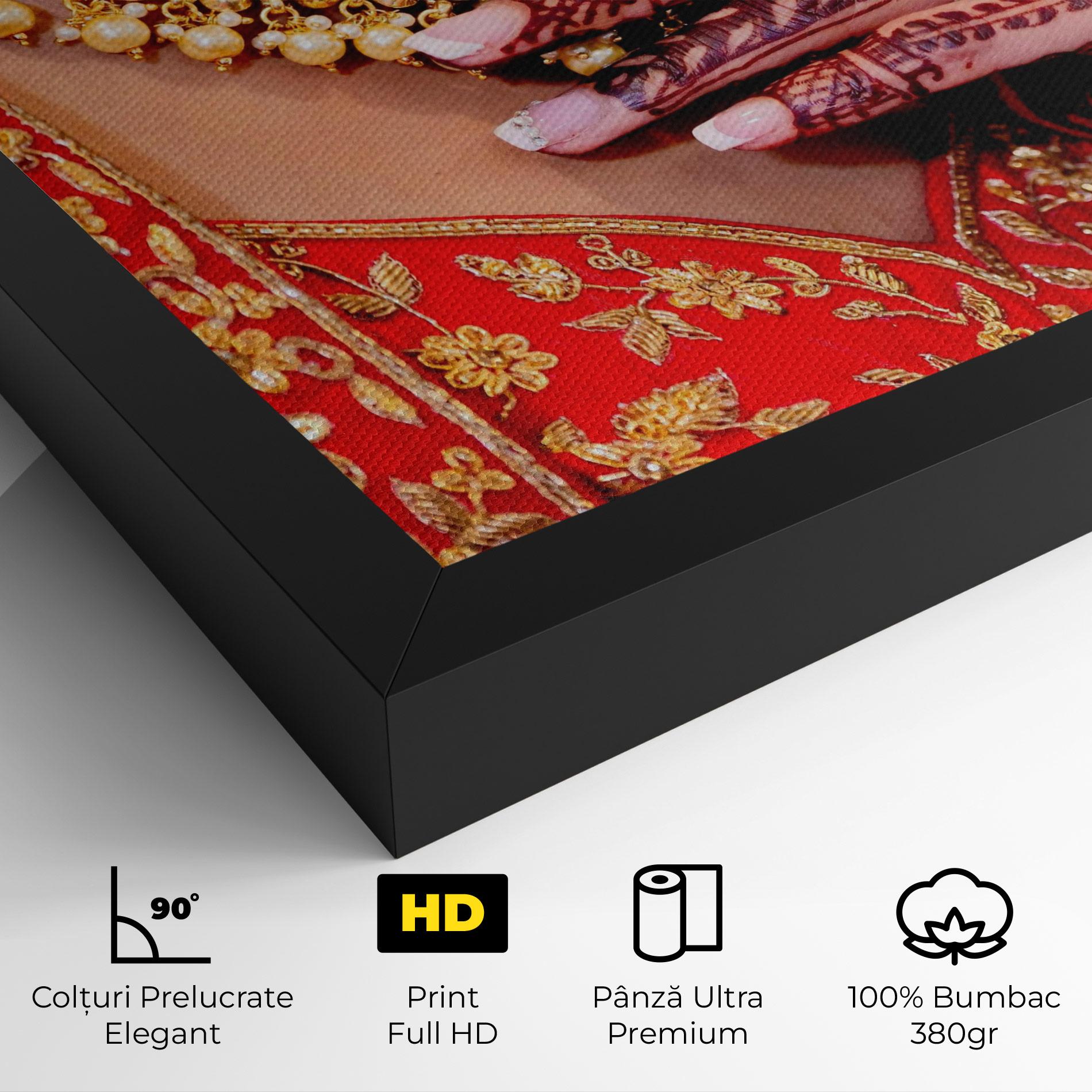Tablou Canvas Gold Beautiful Jewelry mockup 4