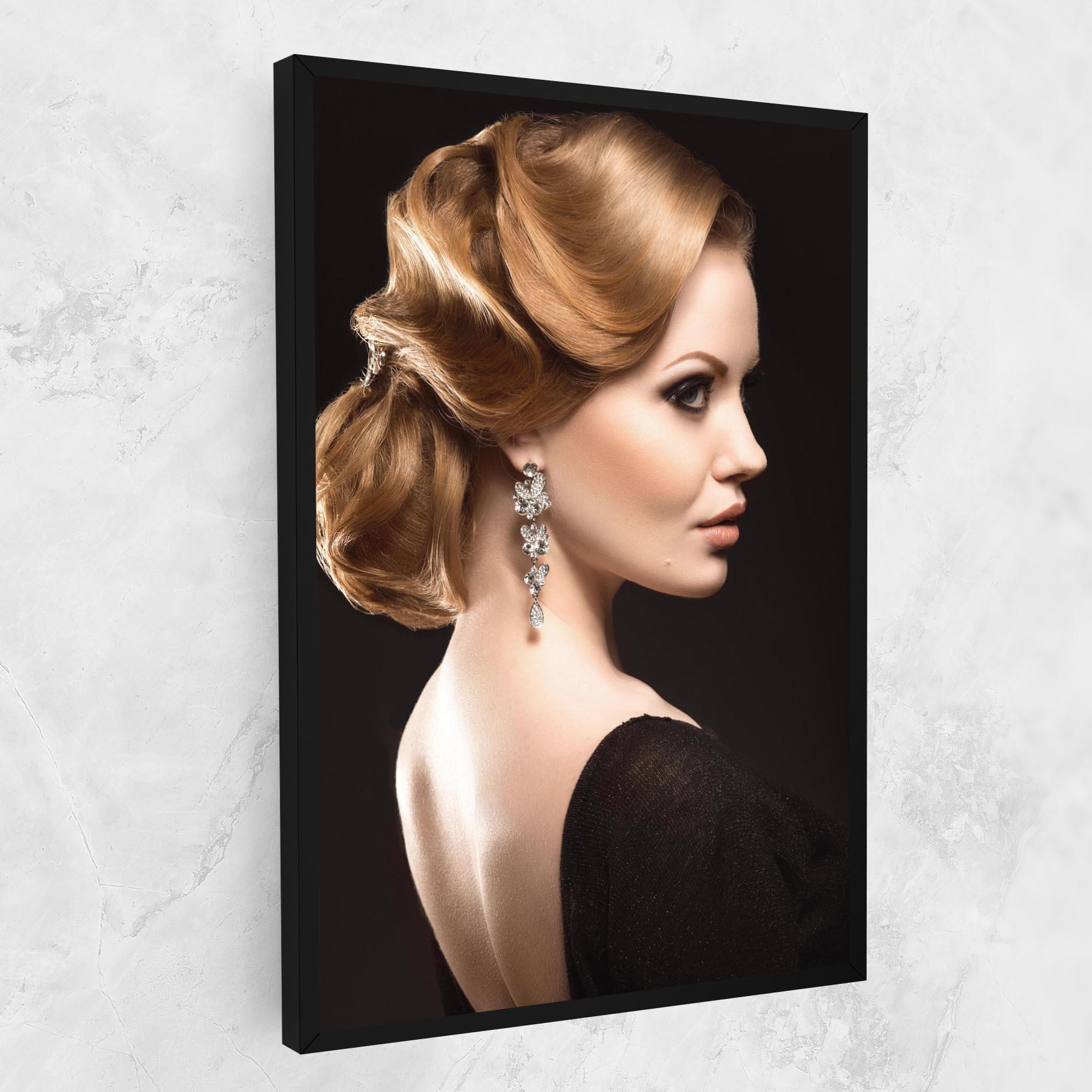 Tablou Canvas Elegant Earrings mockup 1