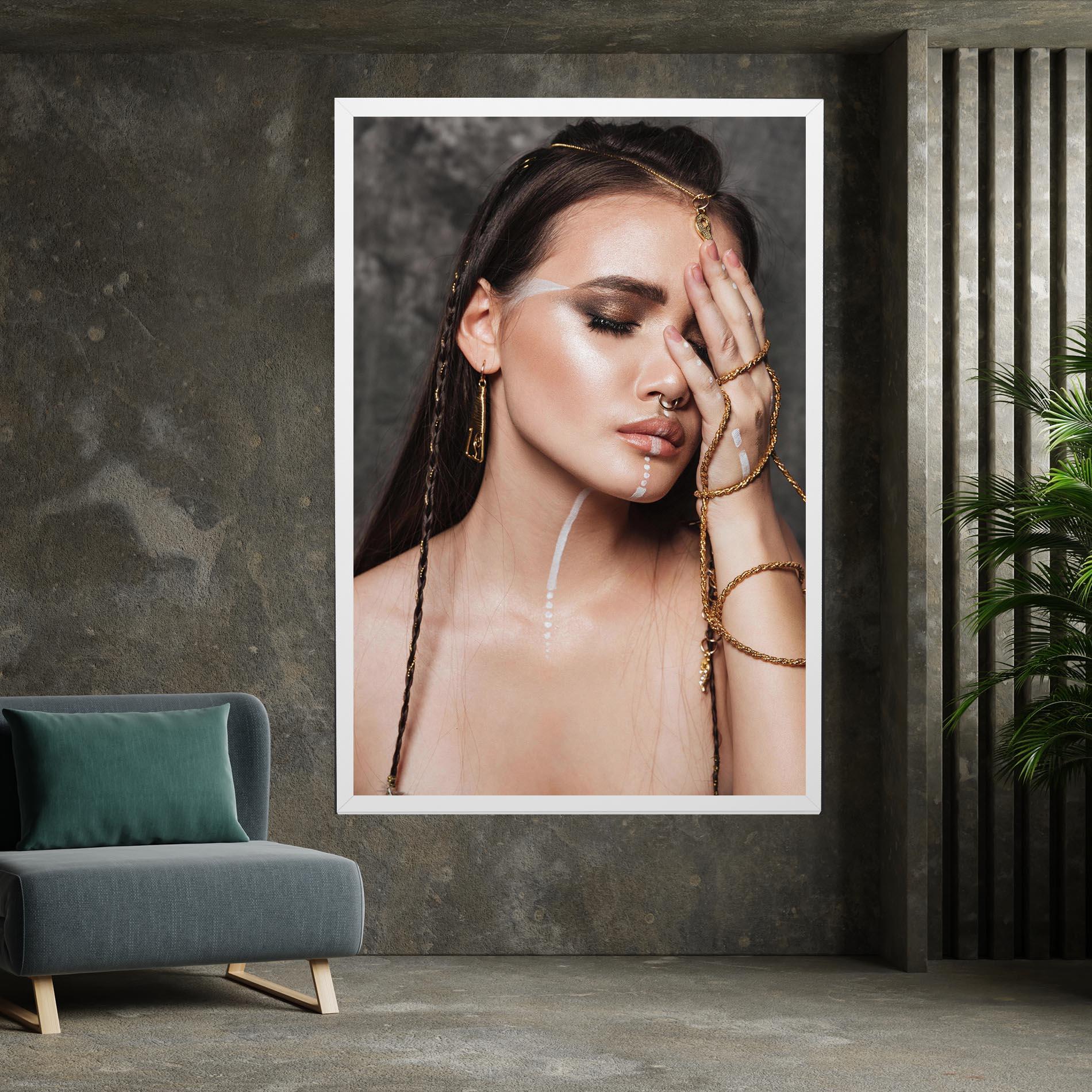 Tablou Canvas Gold Hand Accessory mockup 7