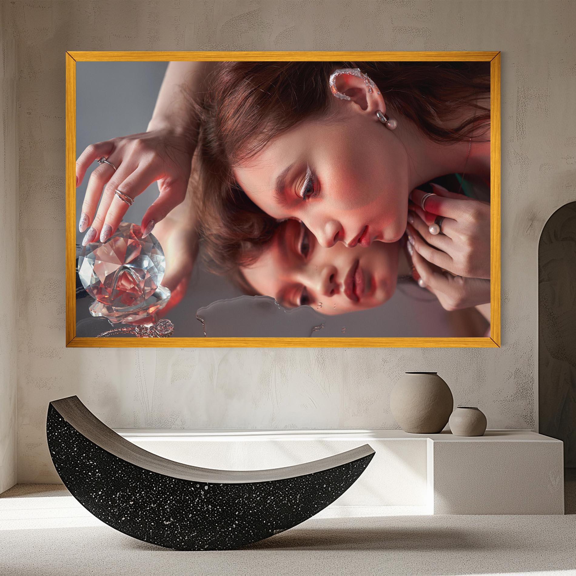 Tablou Canvas Big Diamond Hand mockup 8