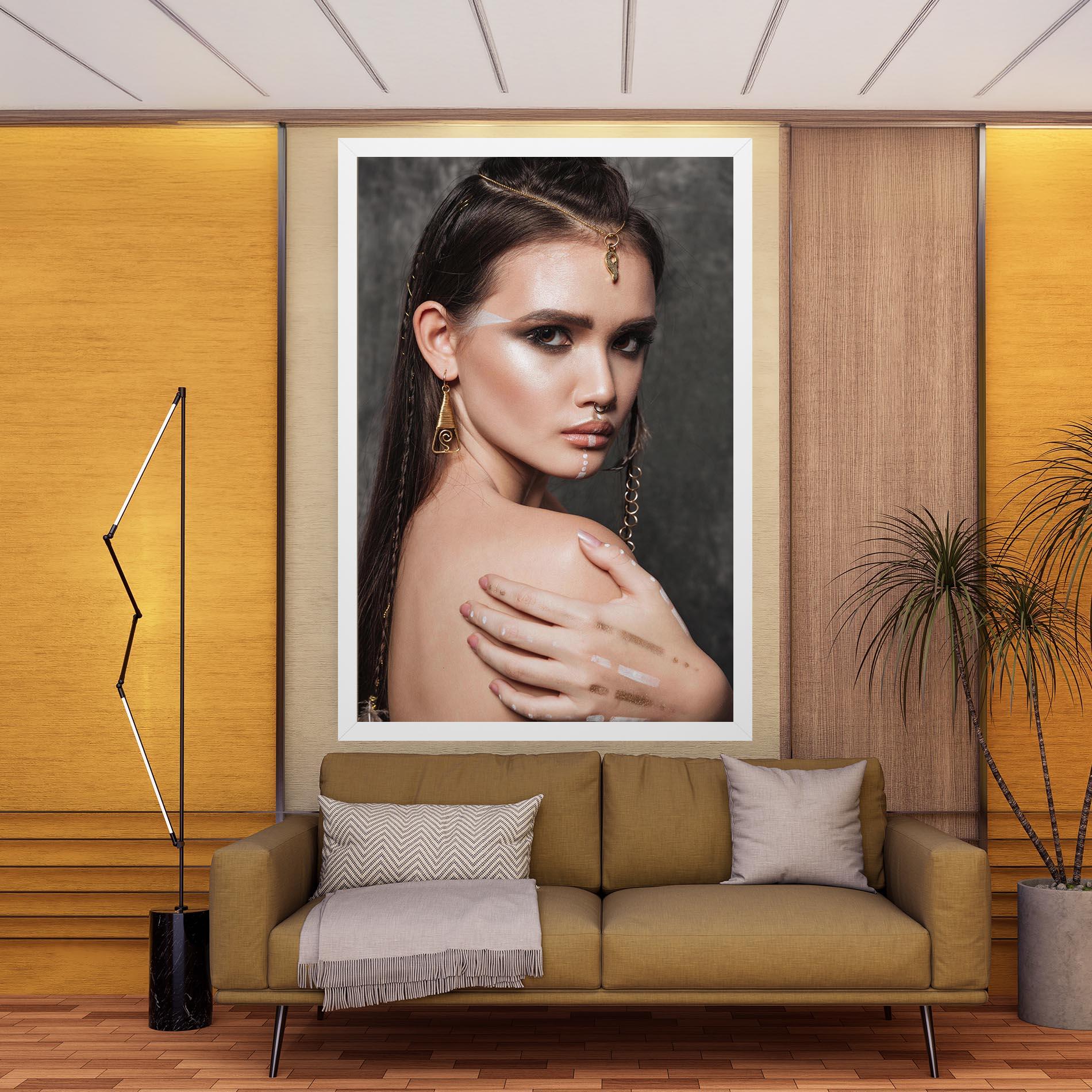 Tablou Canvas Gold Triangle Earring mockup 9