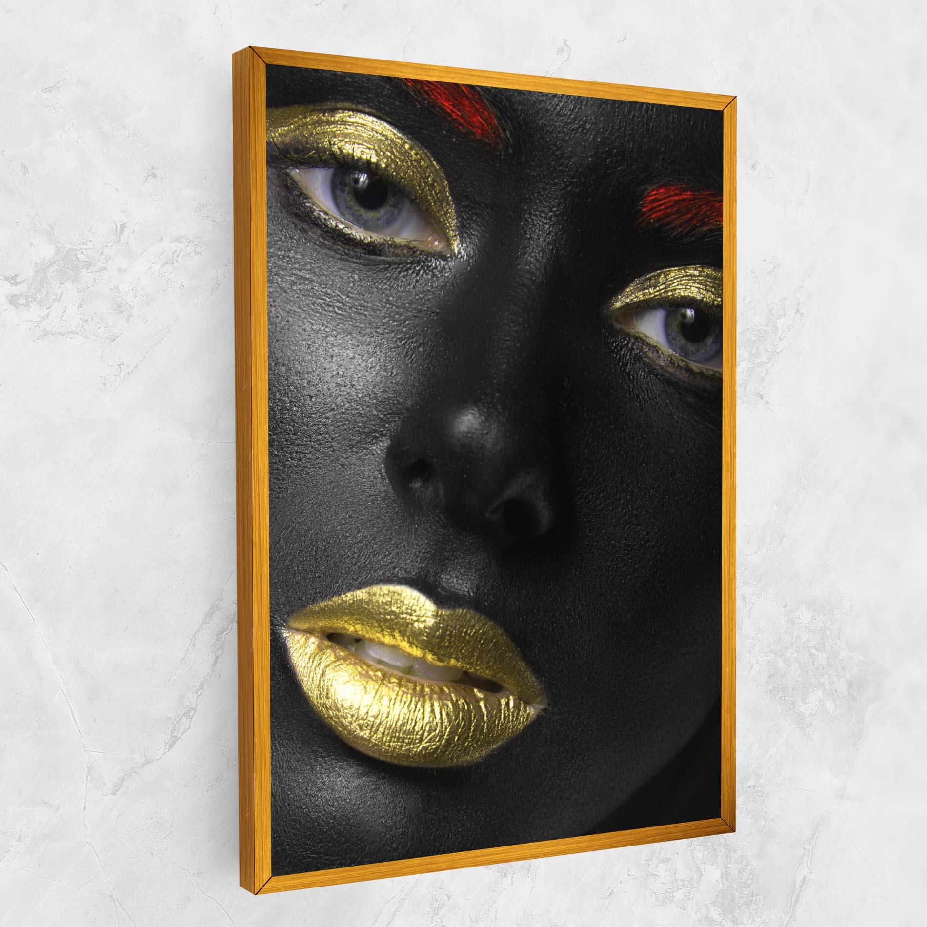 Tablou Canvas Gold Make Up And Lips mockup 1