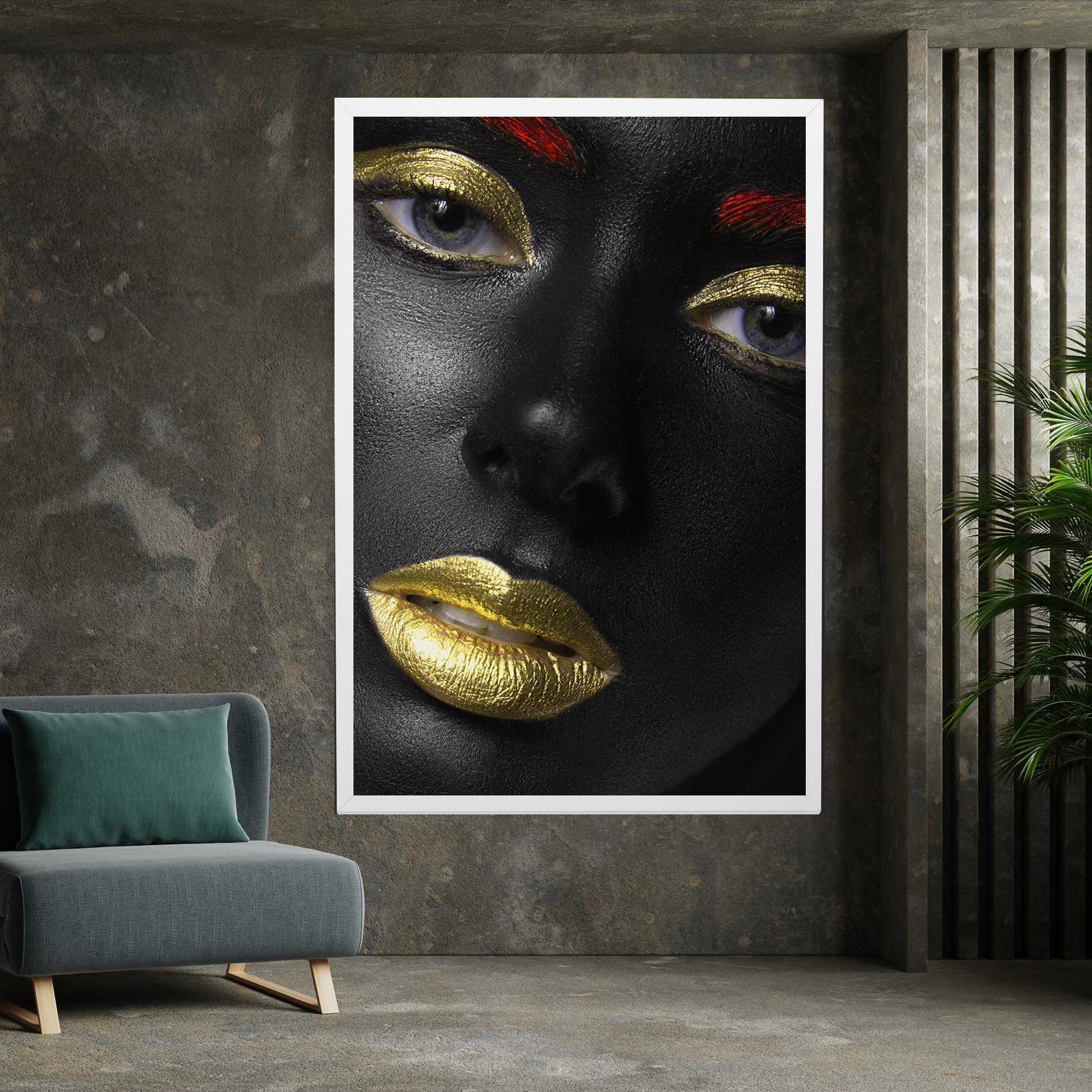 Tablou Canvas Gold Make Up And Lips mockup 7