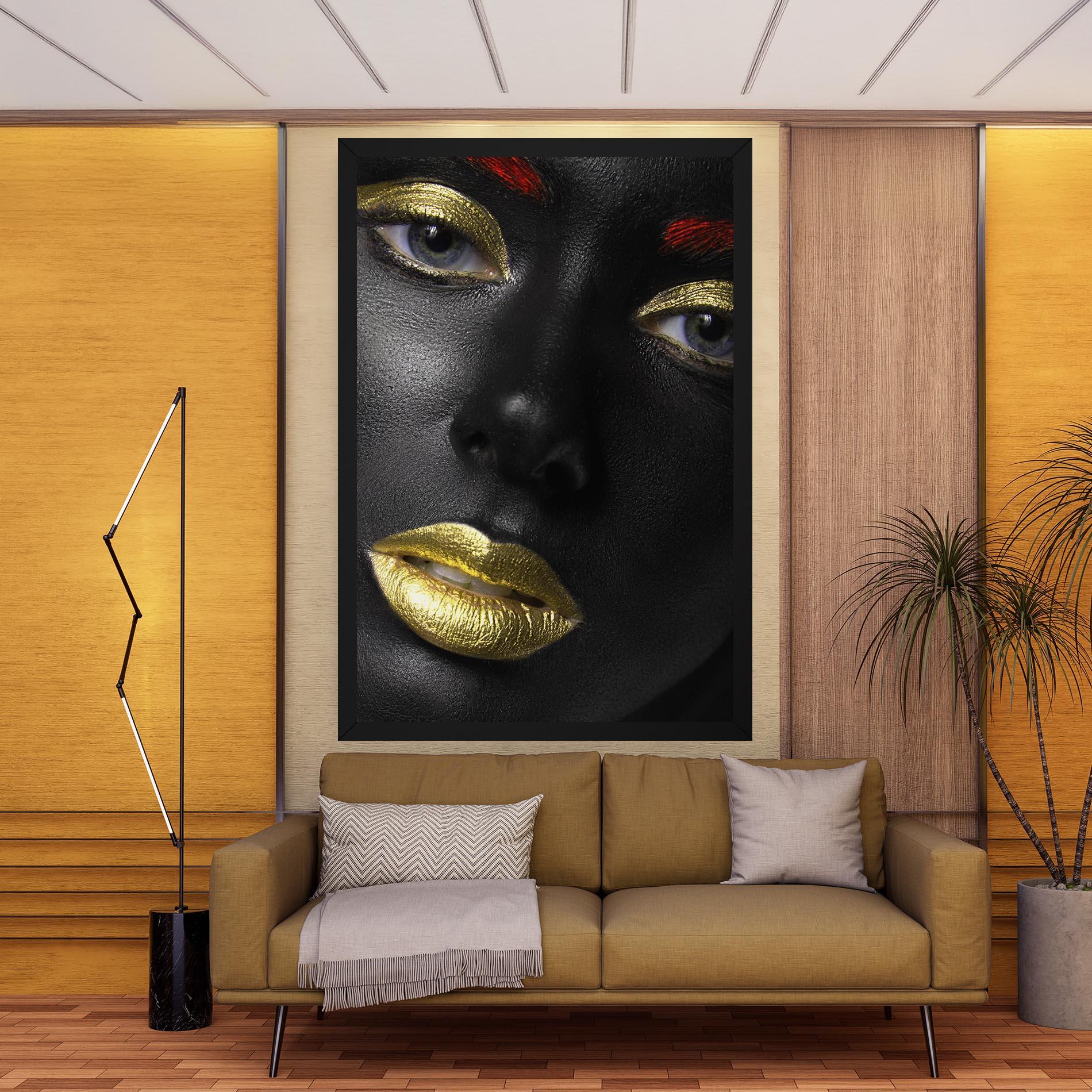 Tablou Canvas Gold Make Up And Lips mockup 9
