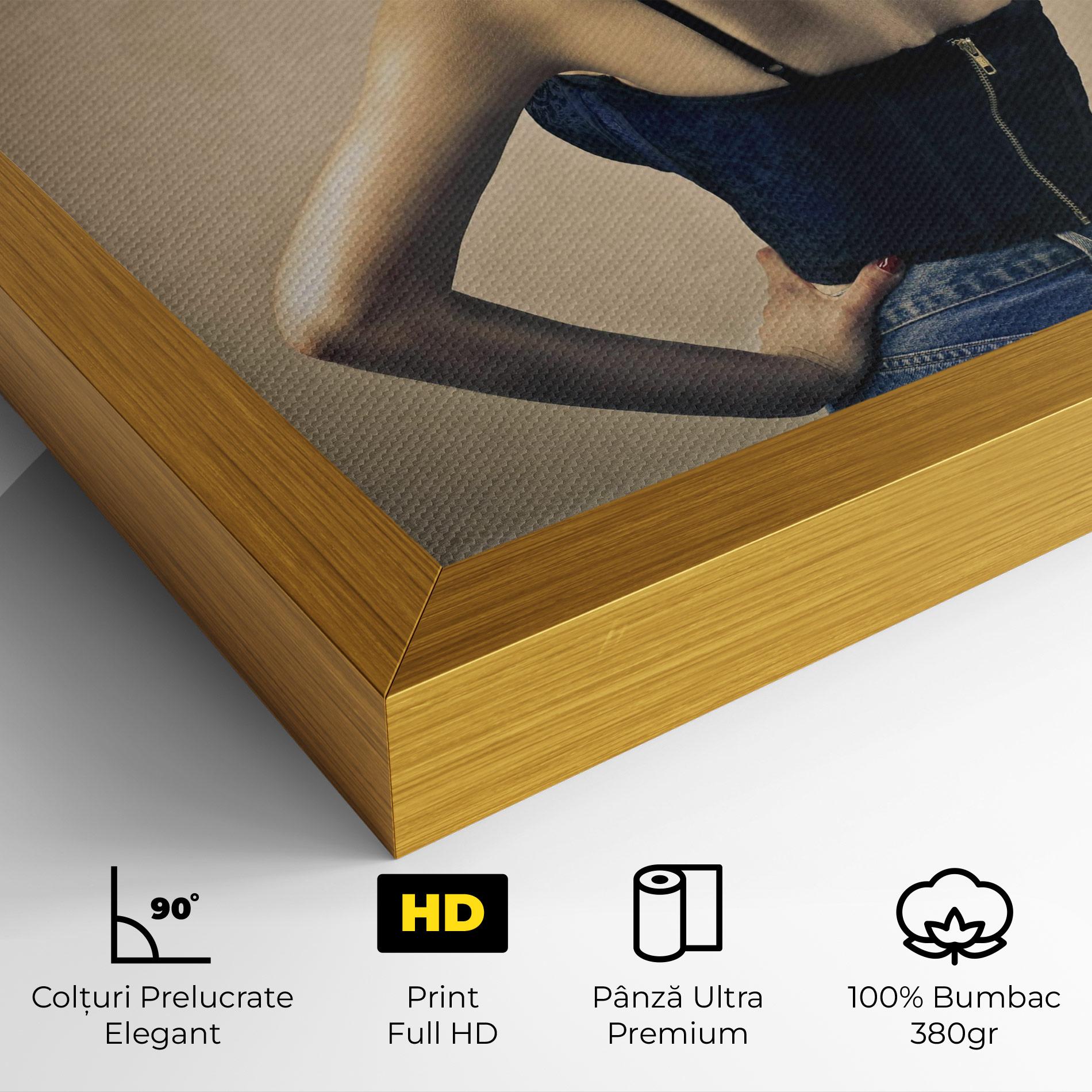 Tablou Canvas Pin Up Girl mockup 4