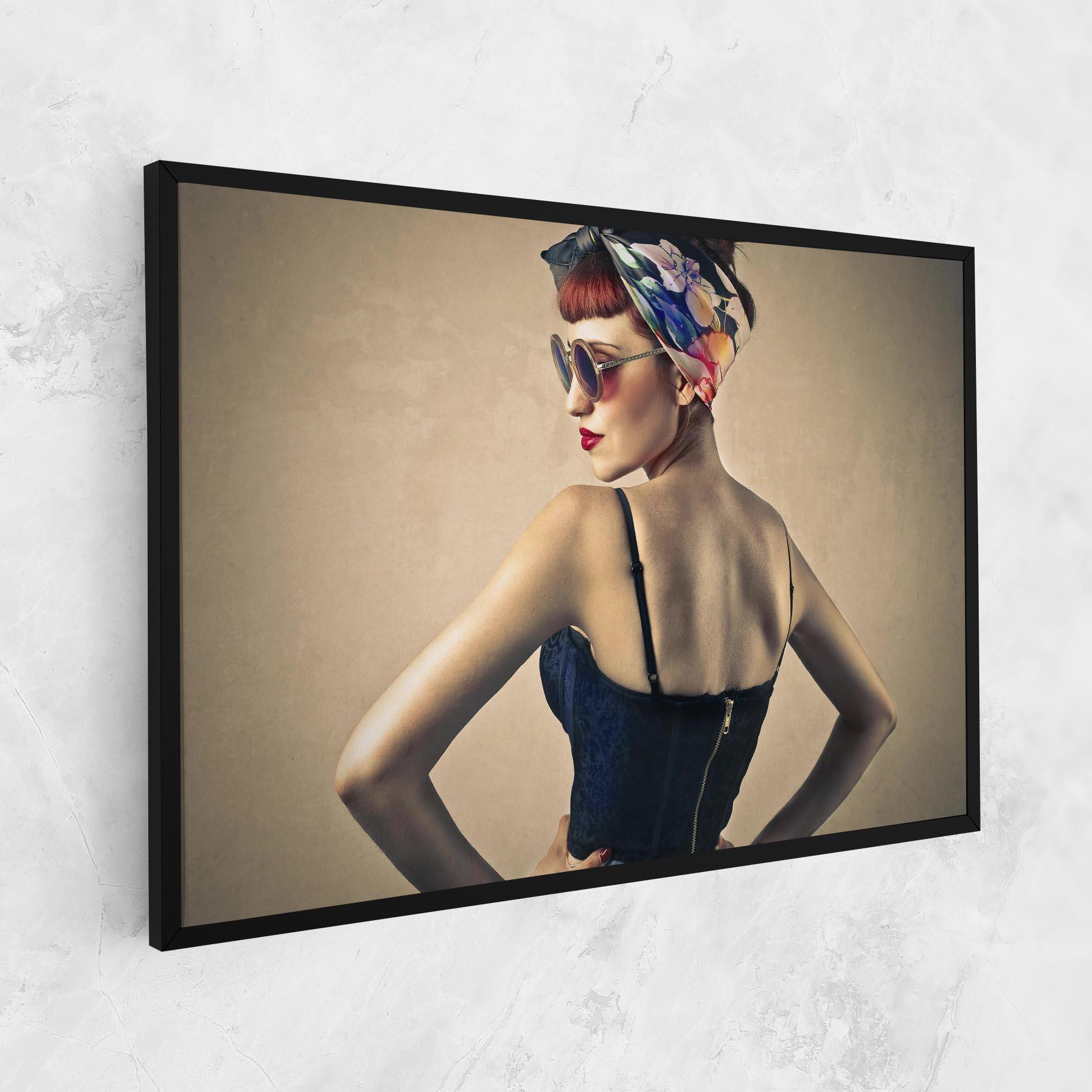 Tablou Canvas Pin Up Girl mockup 1