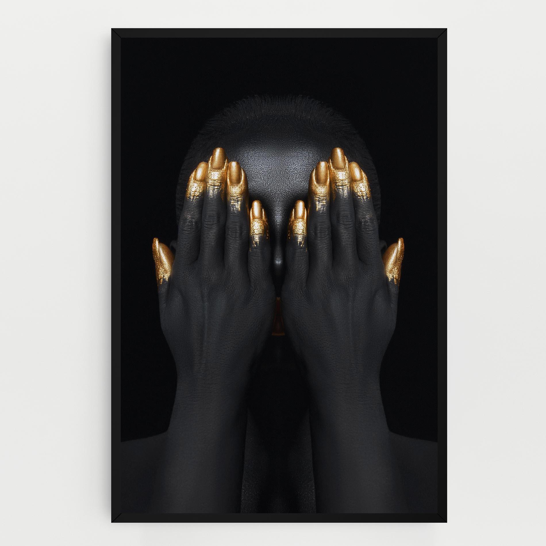 Tablou Canvas Gold Fingertips Chain mockup 0