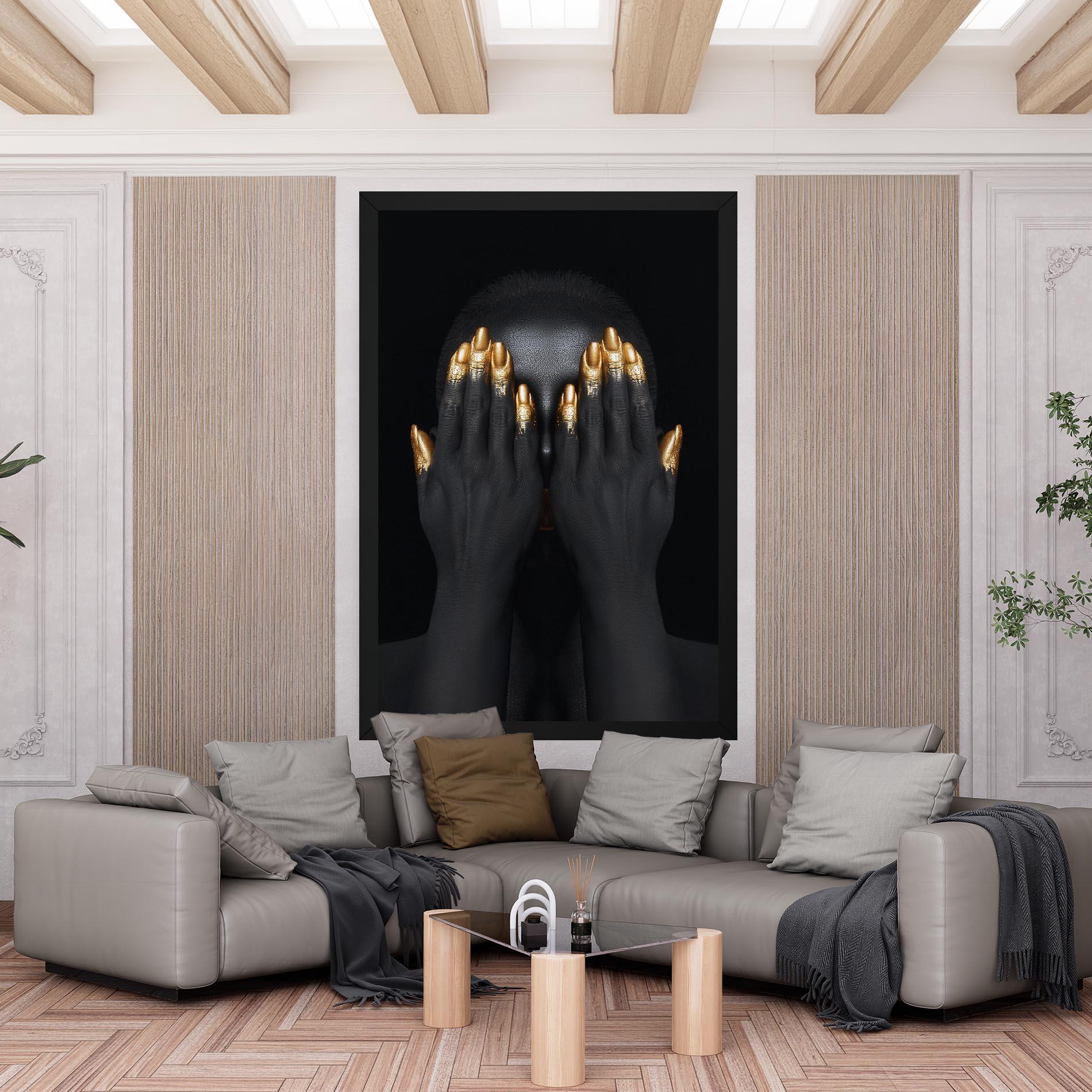 Tablou Canvas Gold Fingertips Chain mockup 6