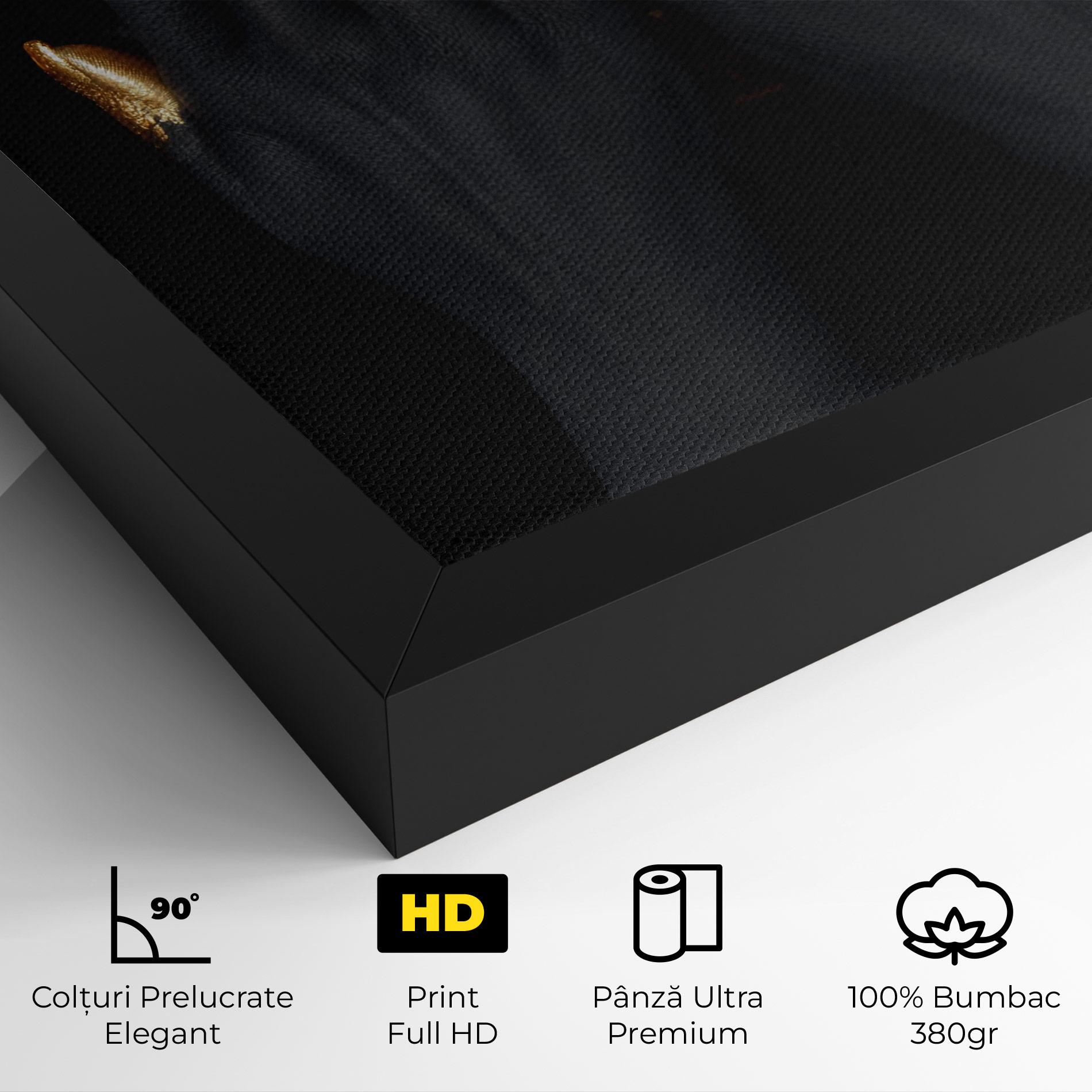 Tablou Canvas Gold Fingertips Chain mockup 4