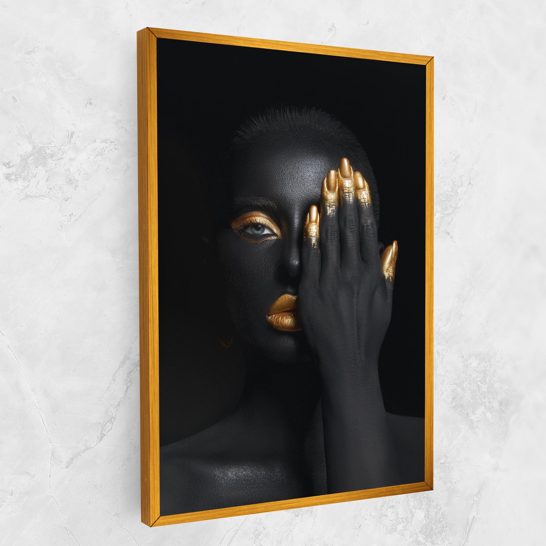 Tablou Canvas Gold Makeup Chain mockup 1