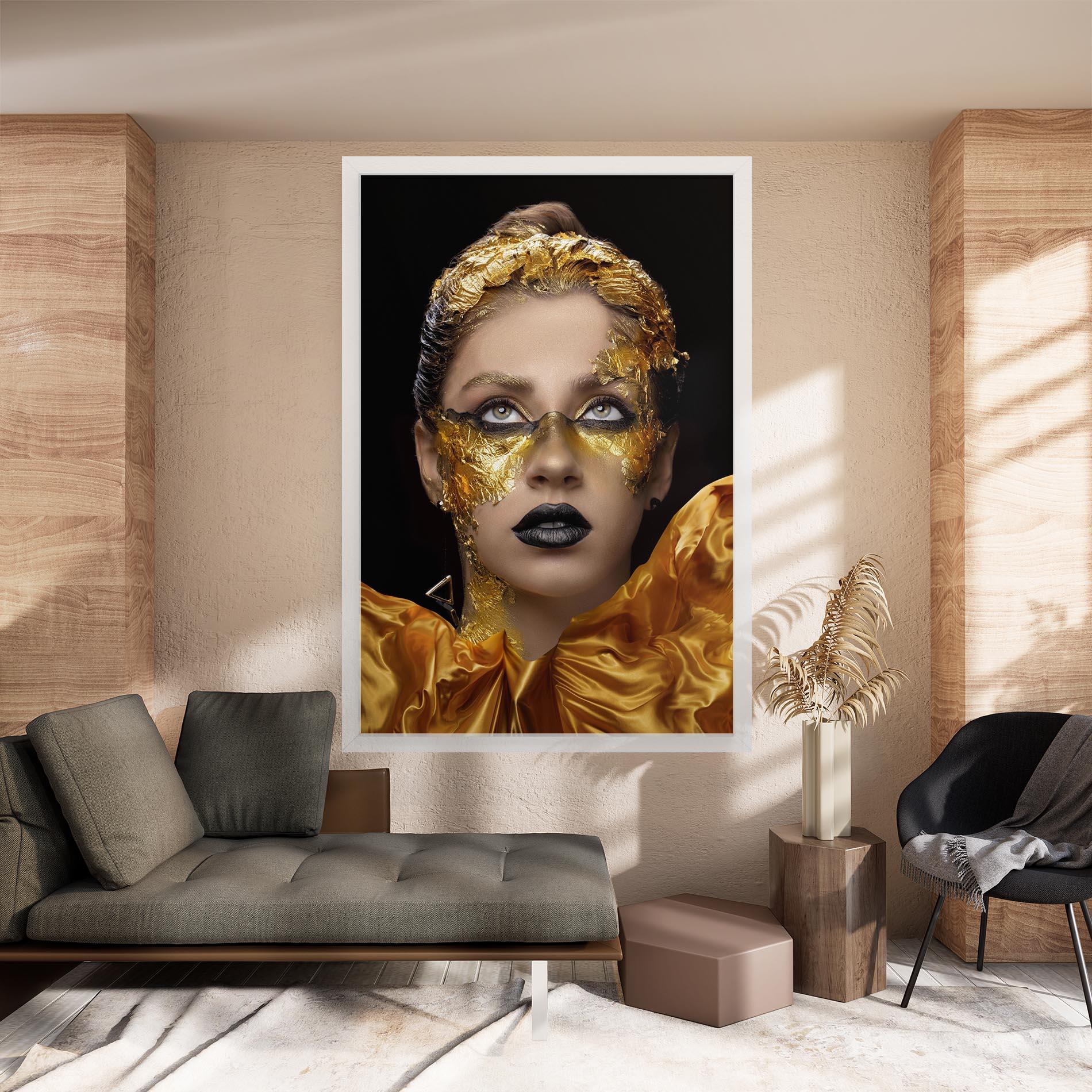 Tablou Canvas Glamorous Gold Outfit mockup 8