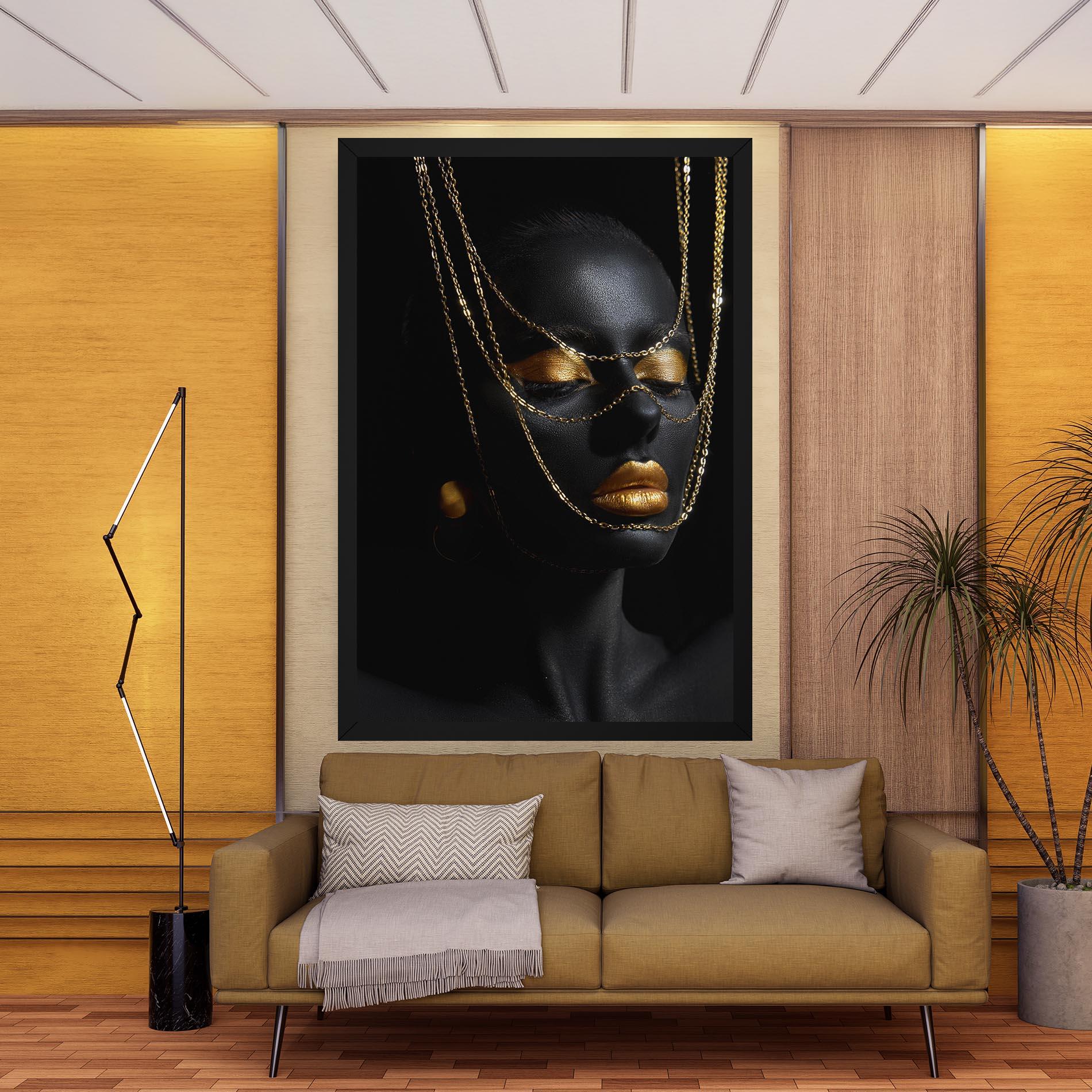 Tablou Canvas Gold Chain Girl mockup 9