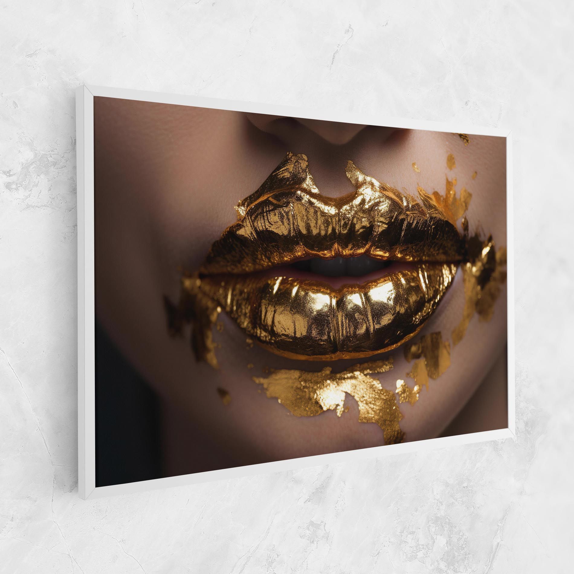 Close Gold Lips mockup 1