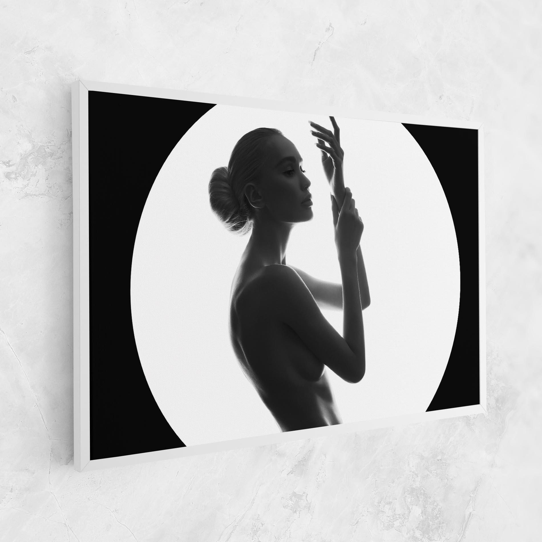 Tablou Canvas Circle Woman Body mockup 1
