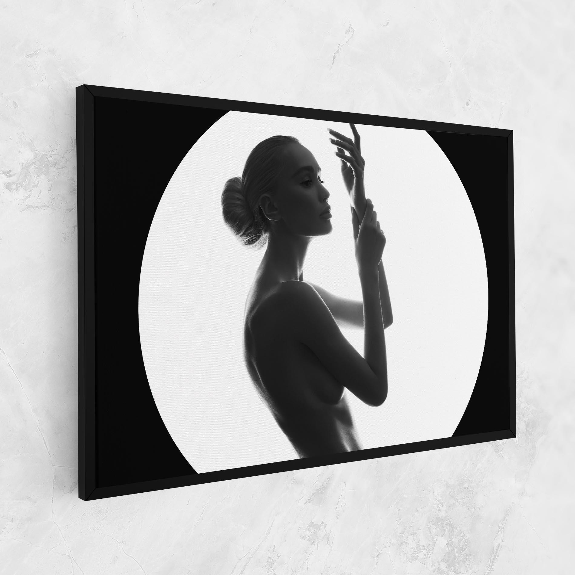 Tablou Canvas Circle Woman Body mockup 1