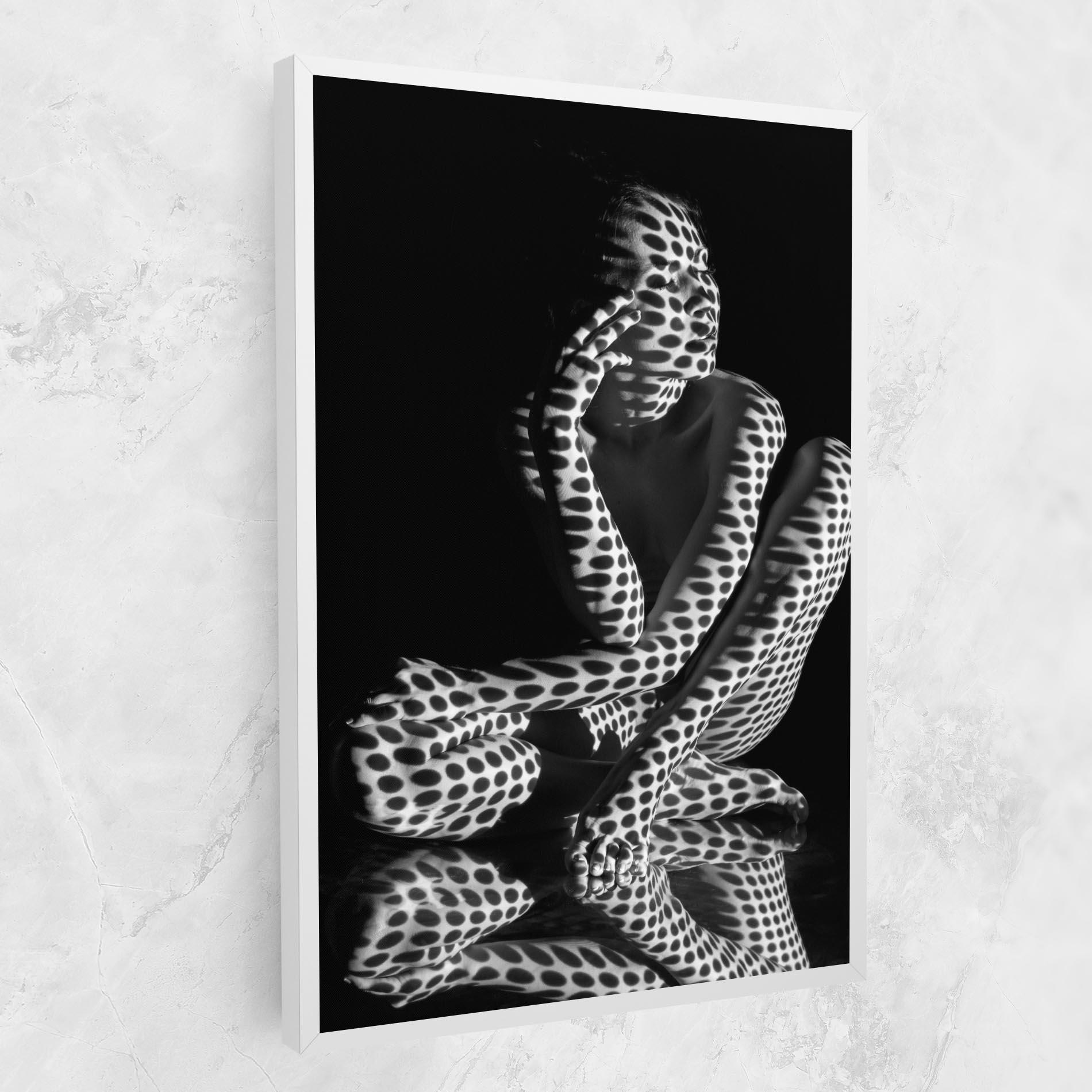 Tablou Canvas Black White Pattern Woman mockup 1