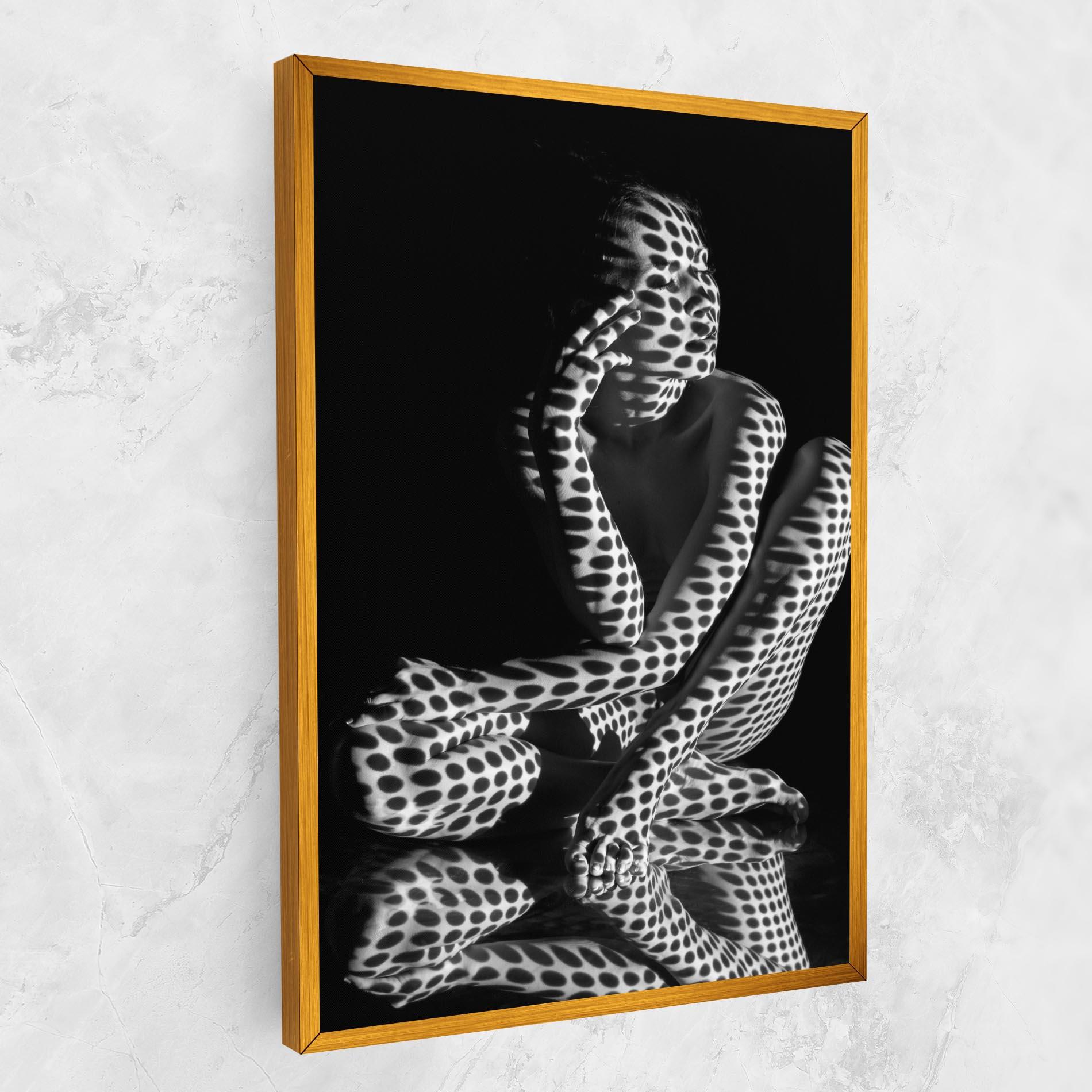 Tablou Canvas Black White Pattern Woman mockup 1