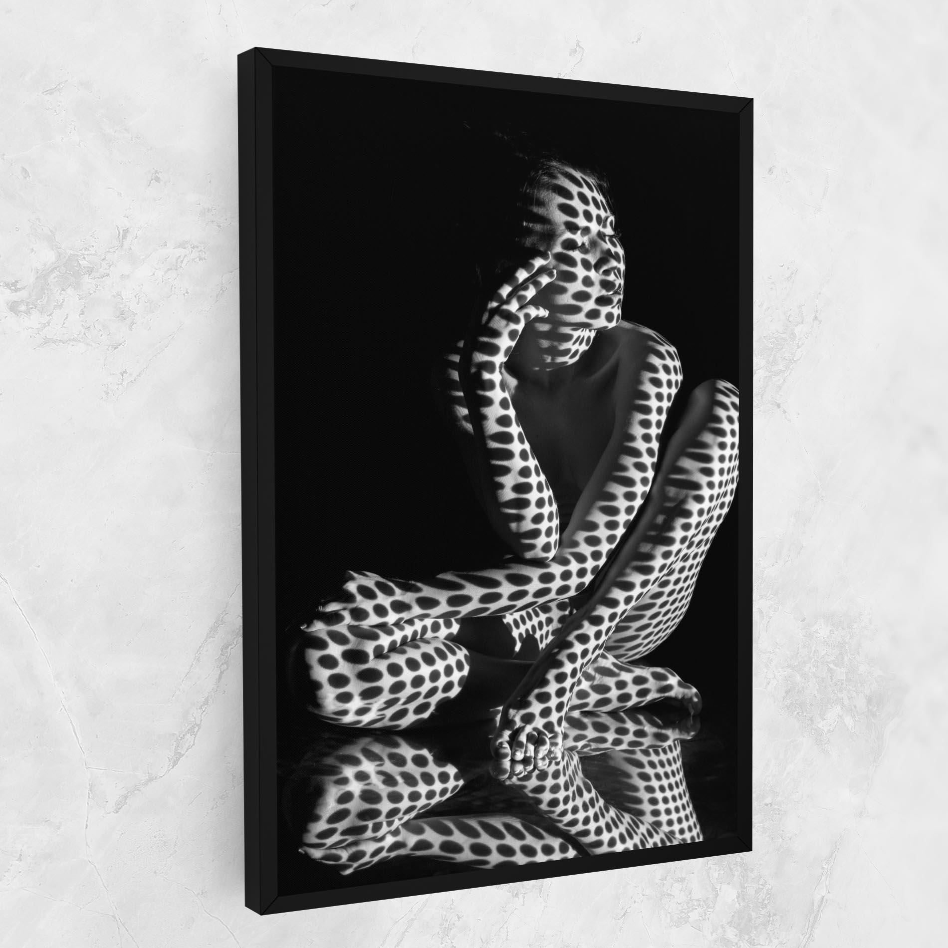 Tablou Canvas Black White Pattern Woman mockup 1