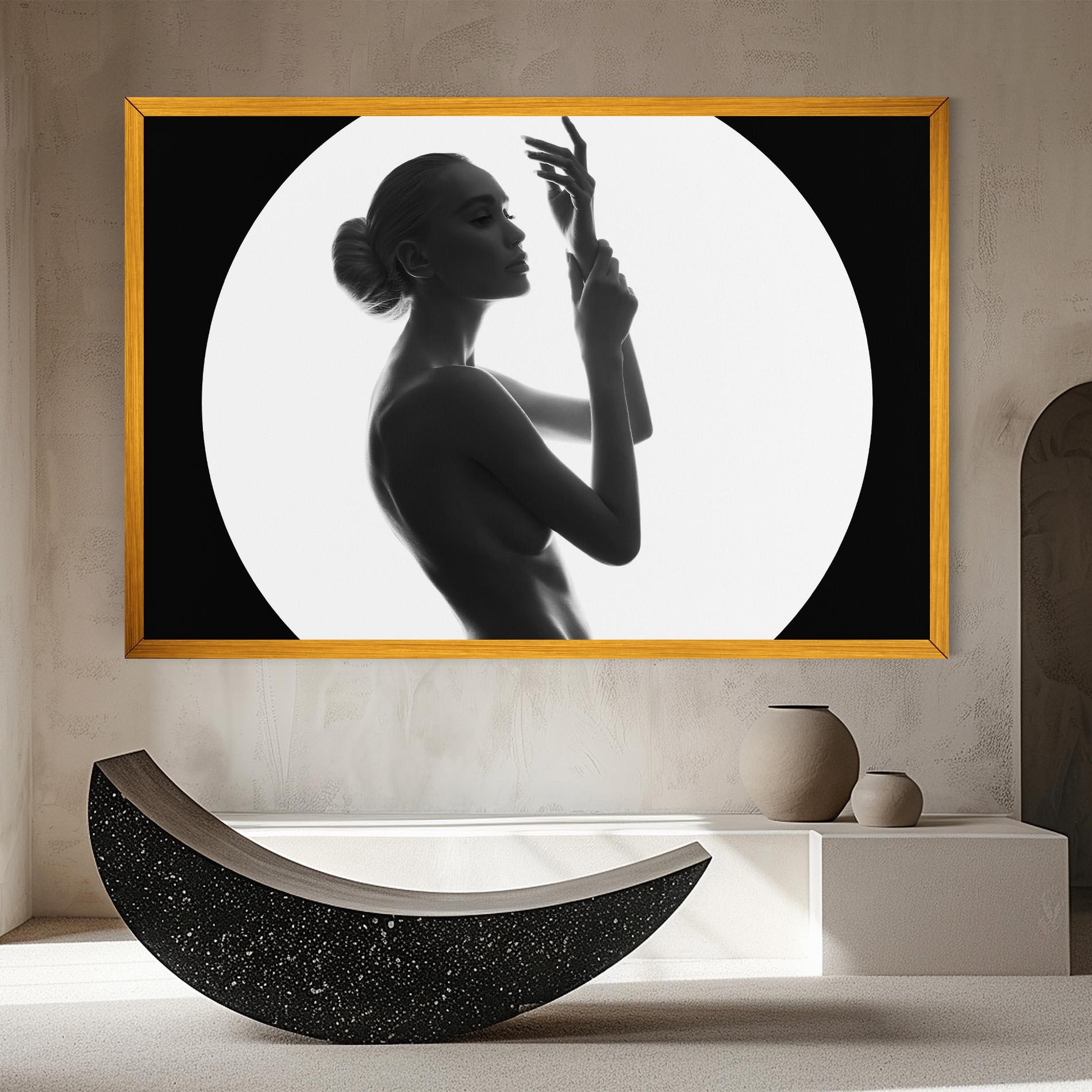 Tablou Canvas Circle Woman Body mockup 8