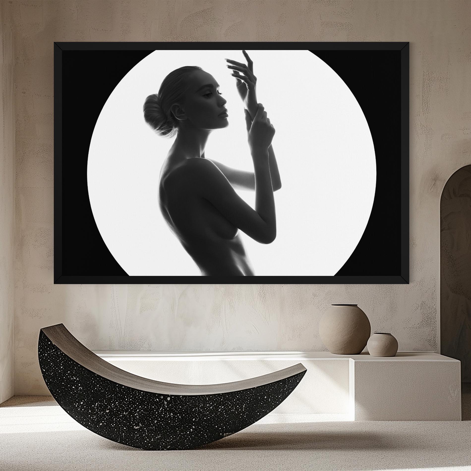 Tablou Canvas Circle Woman Body mockup 8